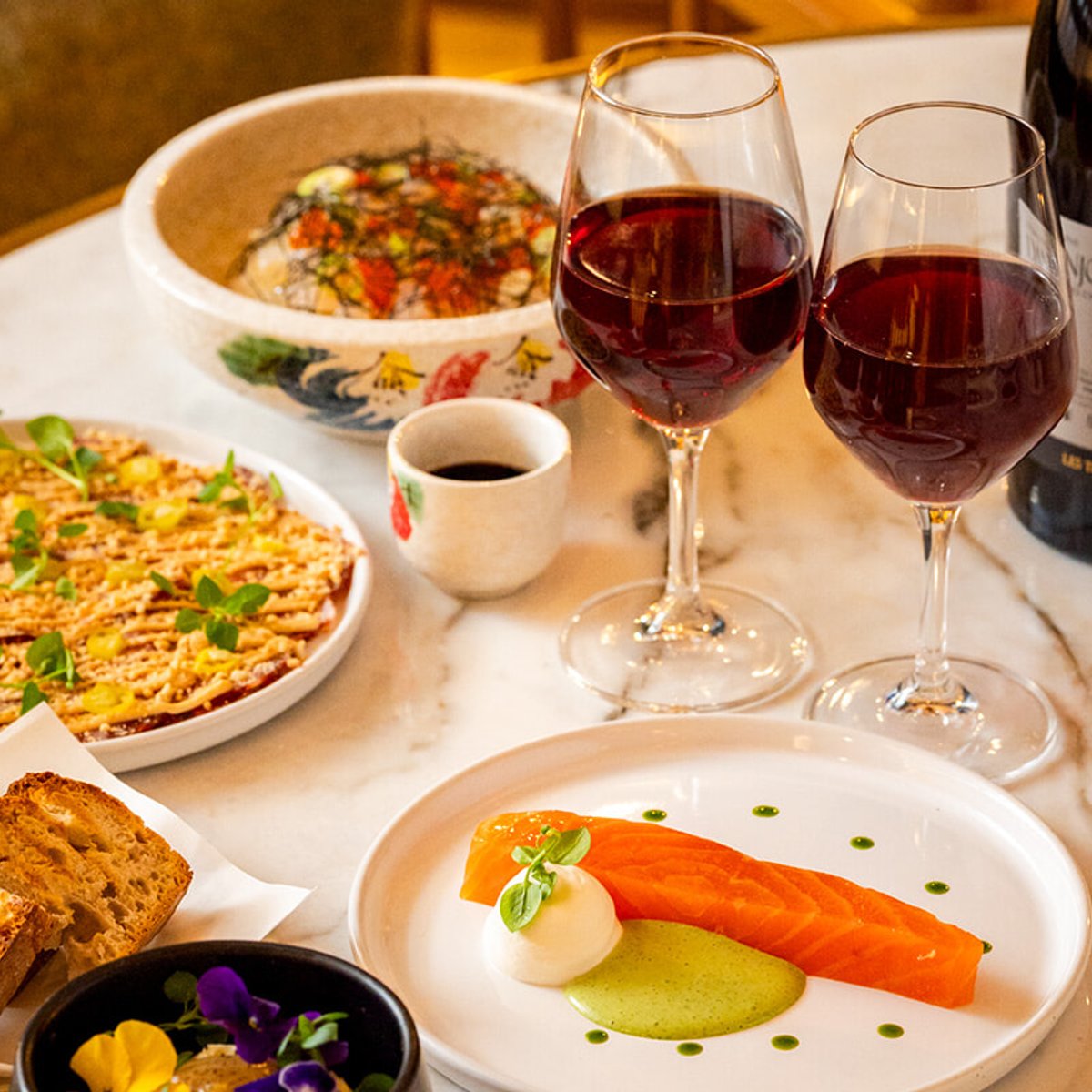 ヴェルサイユ、1ツ星レストランの味をワインとともにアペロで気軽に。