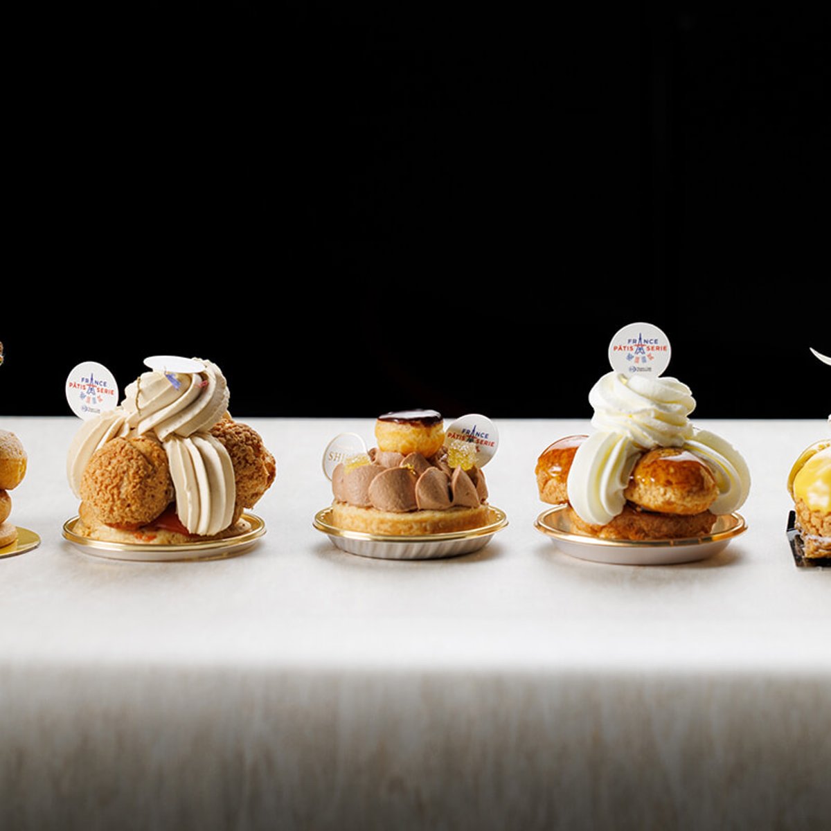 大人気のスイーツの祭典が今年も開催！ 今回は「サントノレ」をテーマに過去最大の310店が参加。