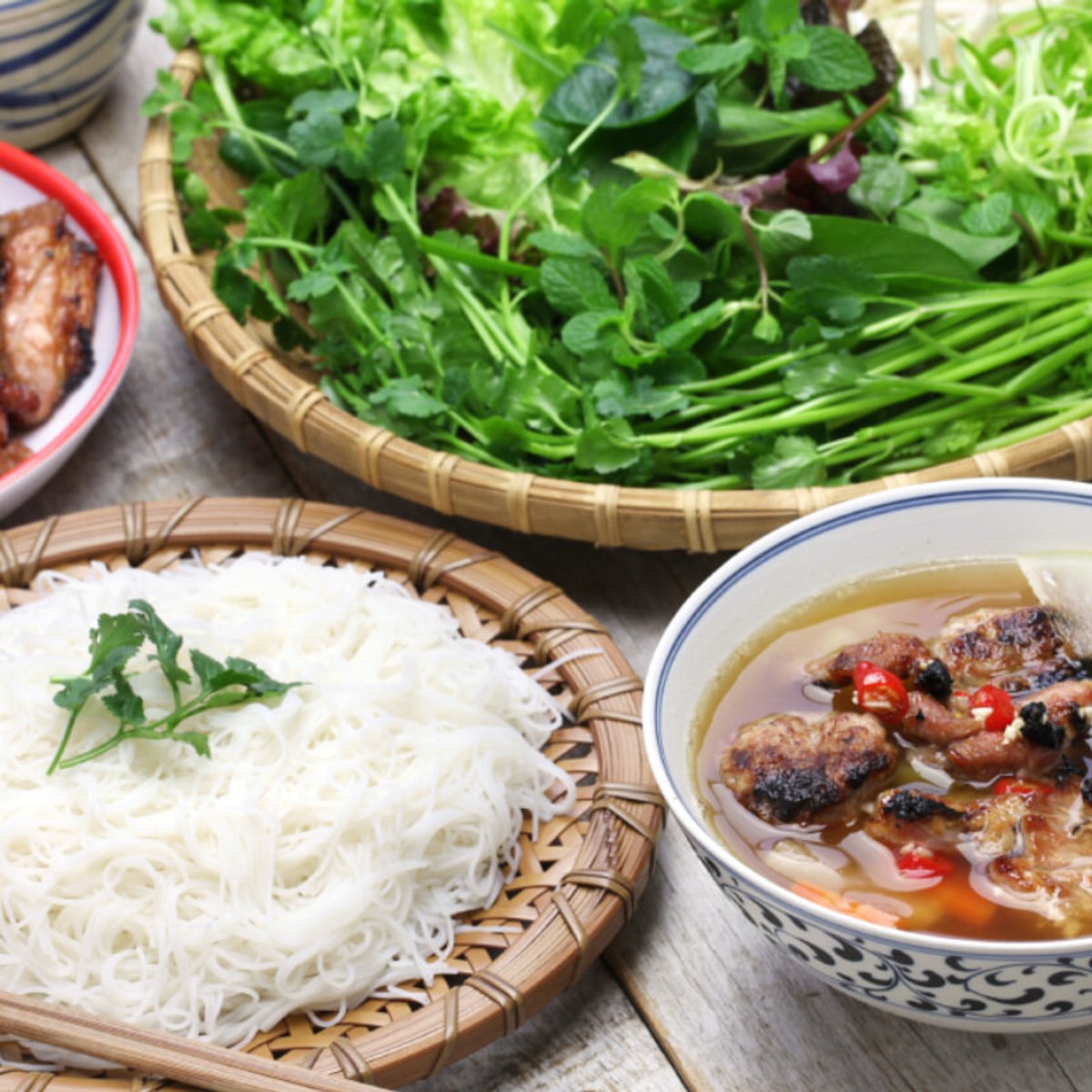 【ハノイ編】ローカルに愛される、絶対食べたいベトナムグルメ４選。