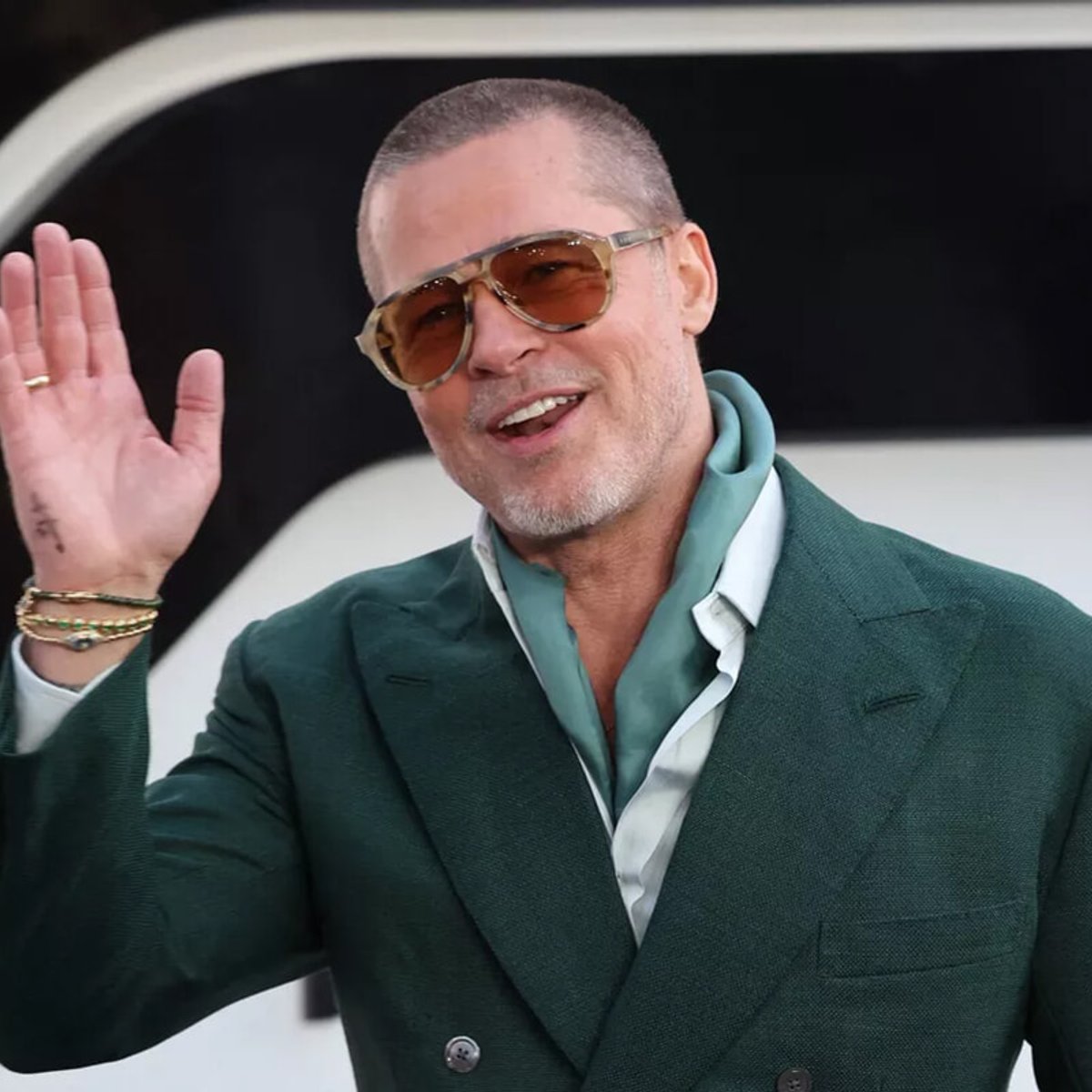 「目覚める必要があった」ブラピ、離婚直後のアルコール依存症支援会について語る。