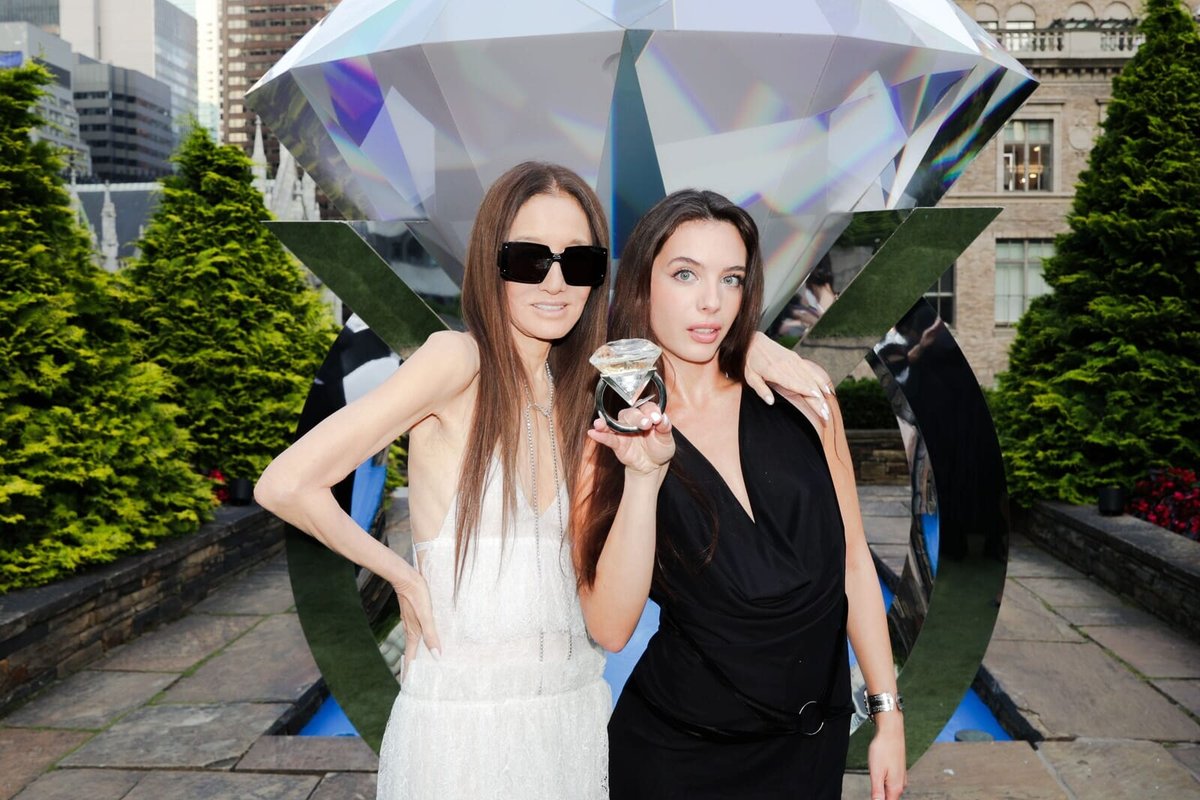 250702-vera-wang-ogp-1.jpg