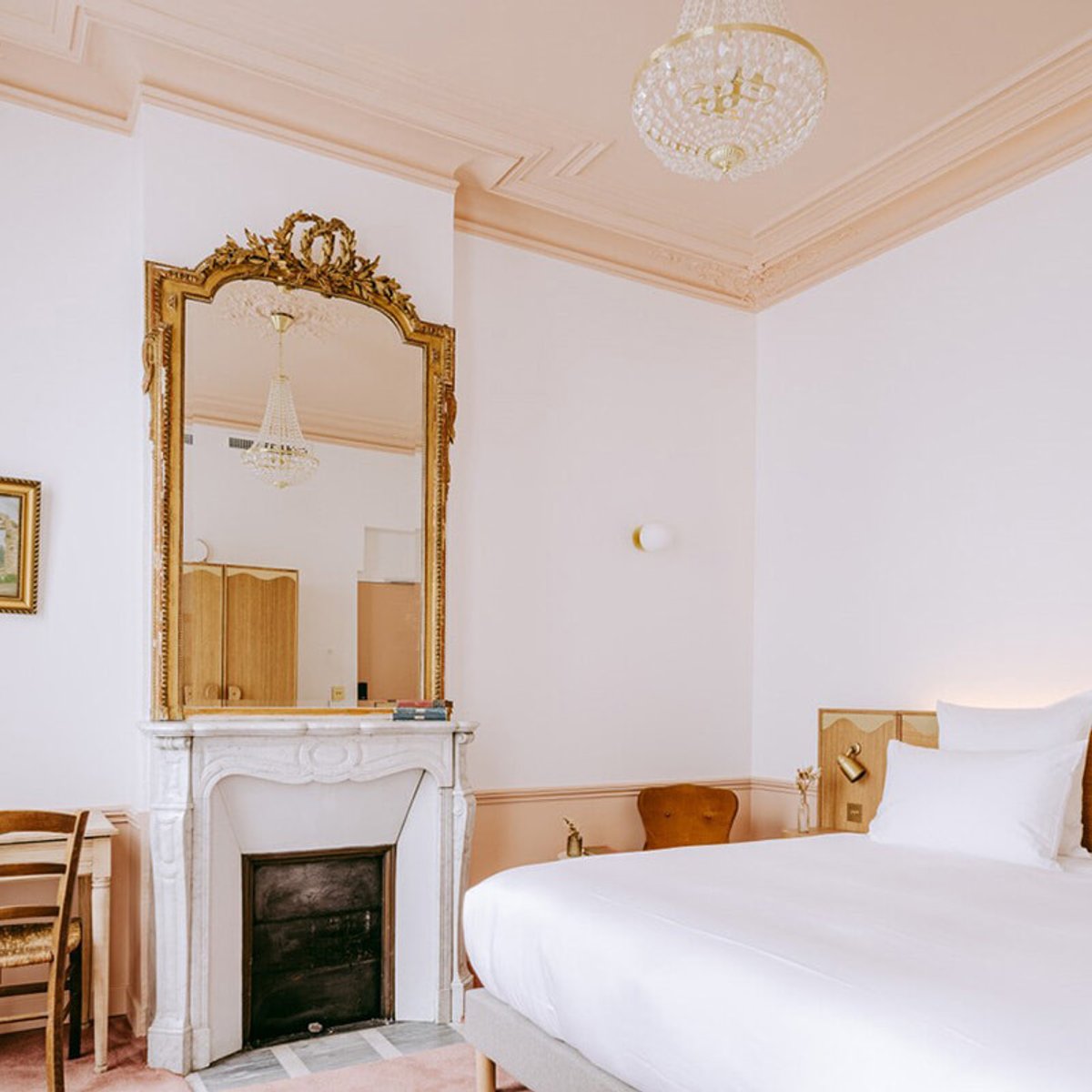 パリの田舎、一軒家ホテルのル・シャルマンはすごくチャーミング。