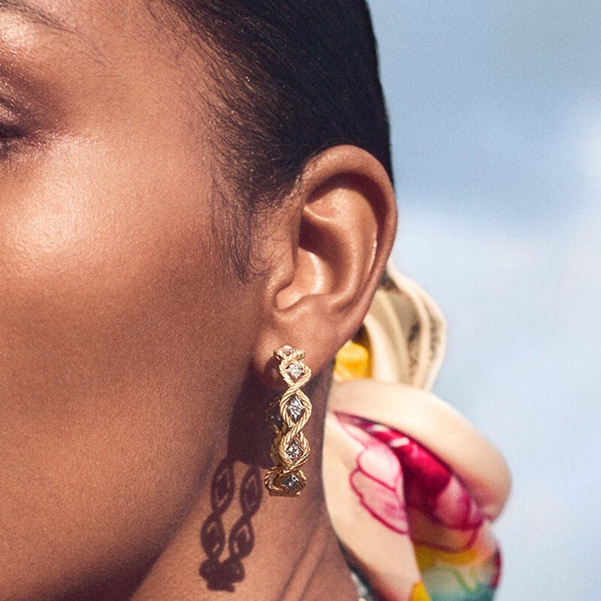 ブチェラッティの4つのアイコンコレクションから、フープイヤリングが新登場。