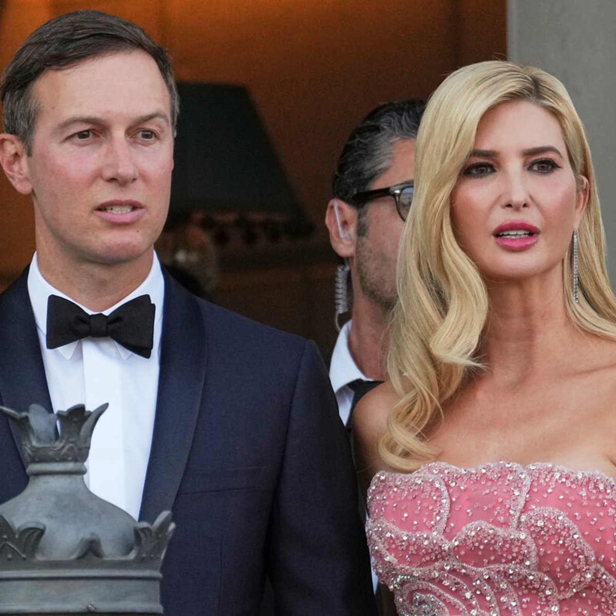 ジェフ・ベゾスとローレン・サンチェスの結婚式、イヴァンカ・トランプのピンクのドレスが話題に！