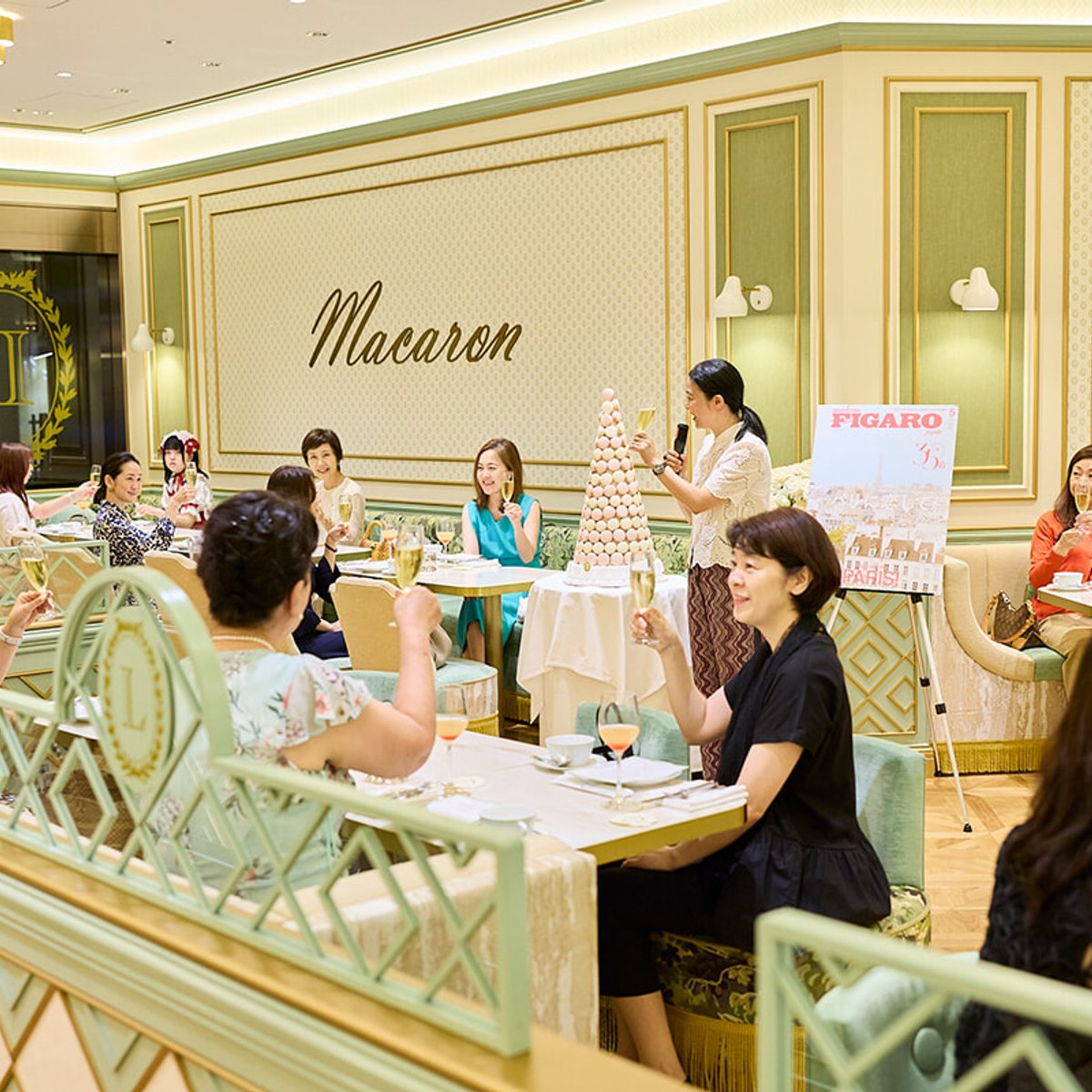 旅する気分でアフタヌーンティーを。ラデュレ×フィガロジャポンのお茶会をレポート。