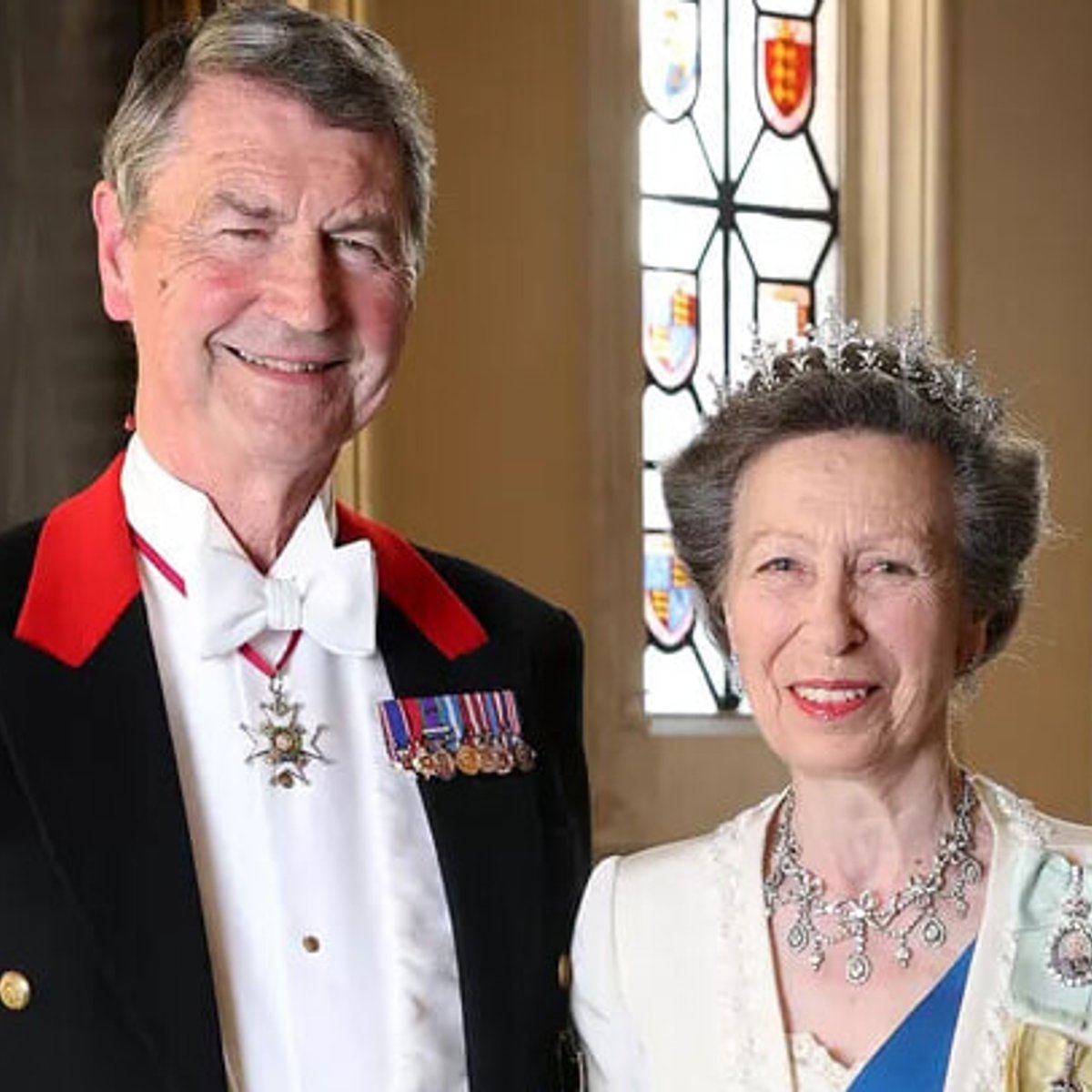 チャールズ3世を支え続けるアン王女が75歳に。