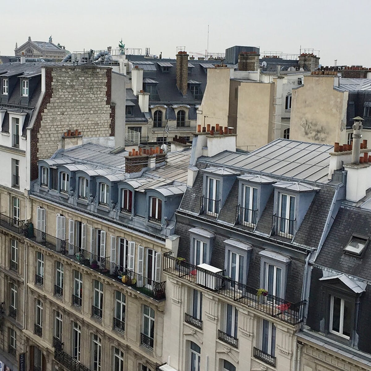 パリの賃貸アパルトマン不足が深刻化。観光都市が直面する問題とは。