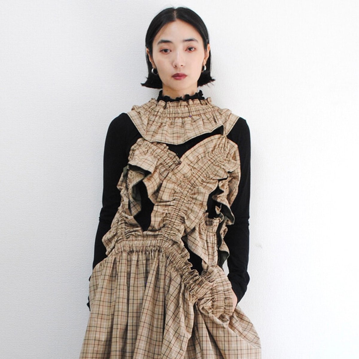 ホウガのポップアップツアーで、定番フリルドレスをカスタマイズ。