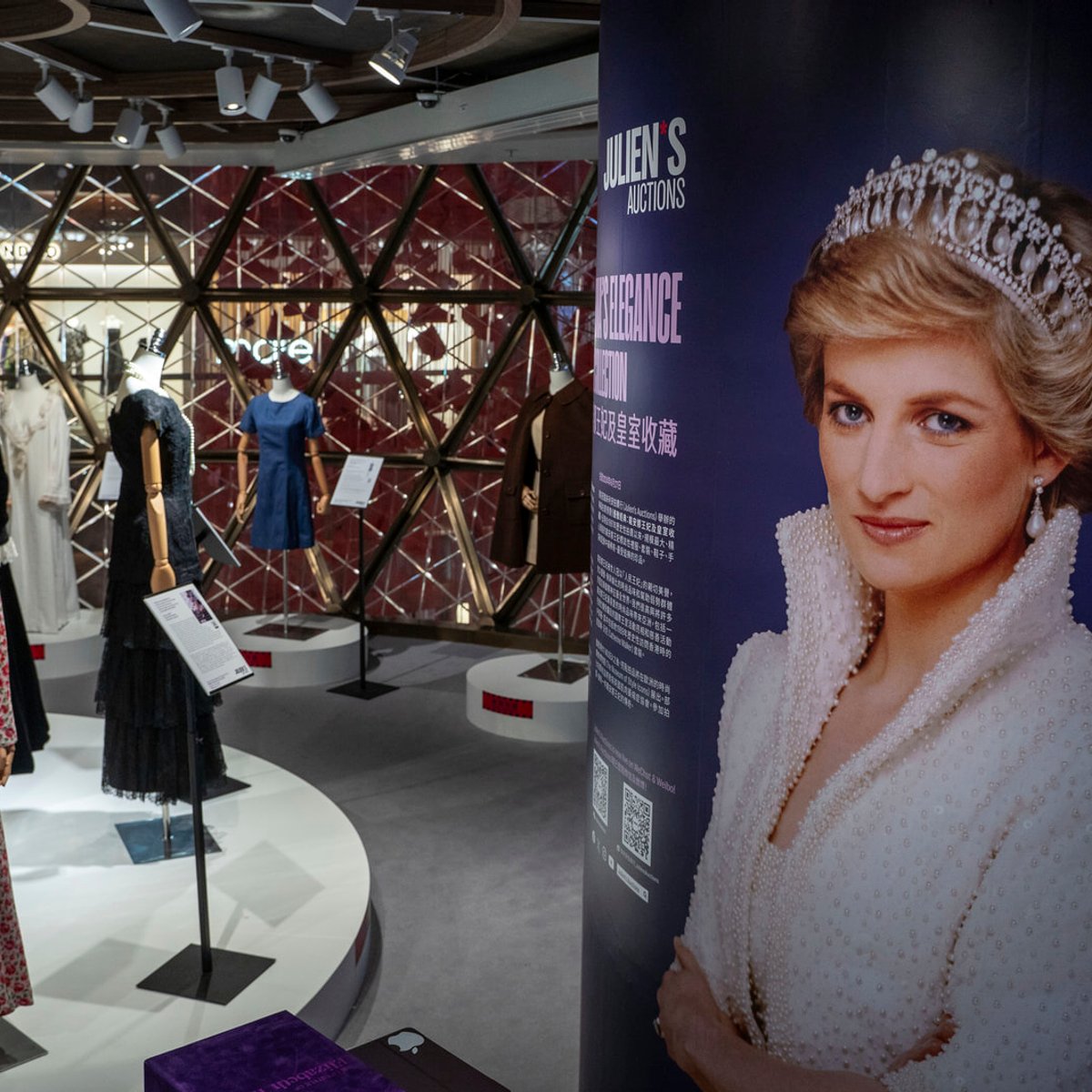 ダイアナ元妃没後28年。いまなお愛されるプリンセスの一生を振り返る