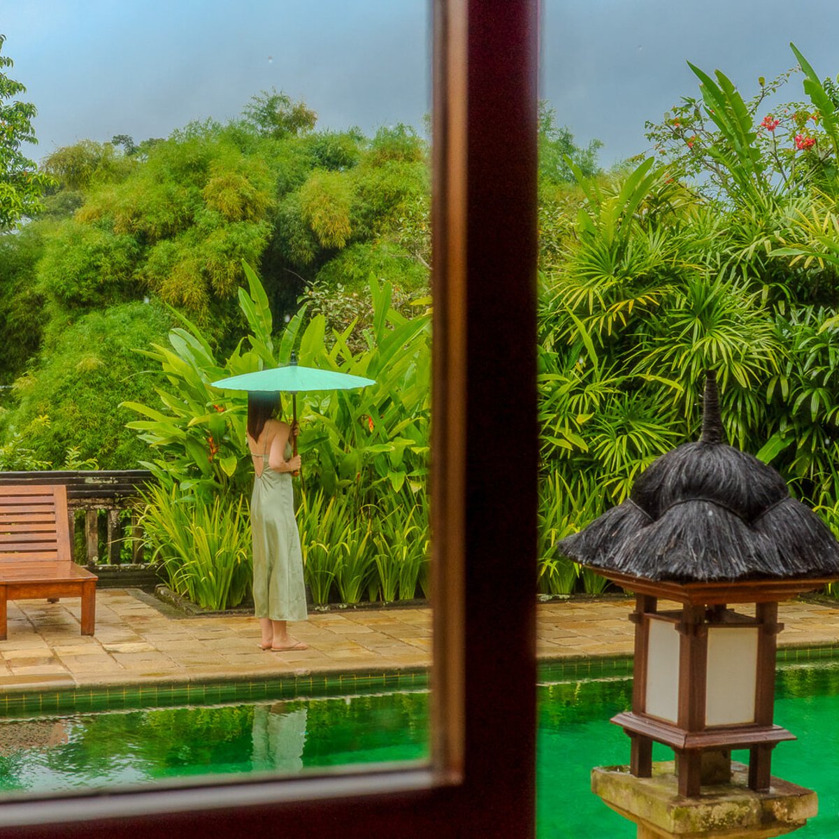森と雨に包まれて、素の自分に還る。静けさを贅沢とする原点──バリ島ウブドの森に抱かれるアマンダリへ！