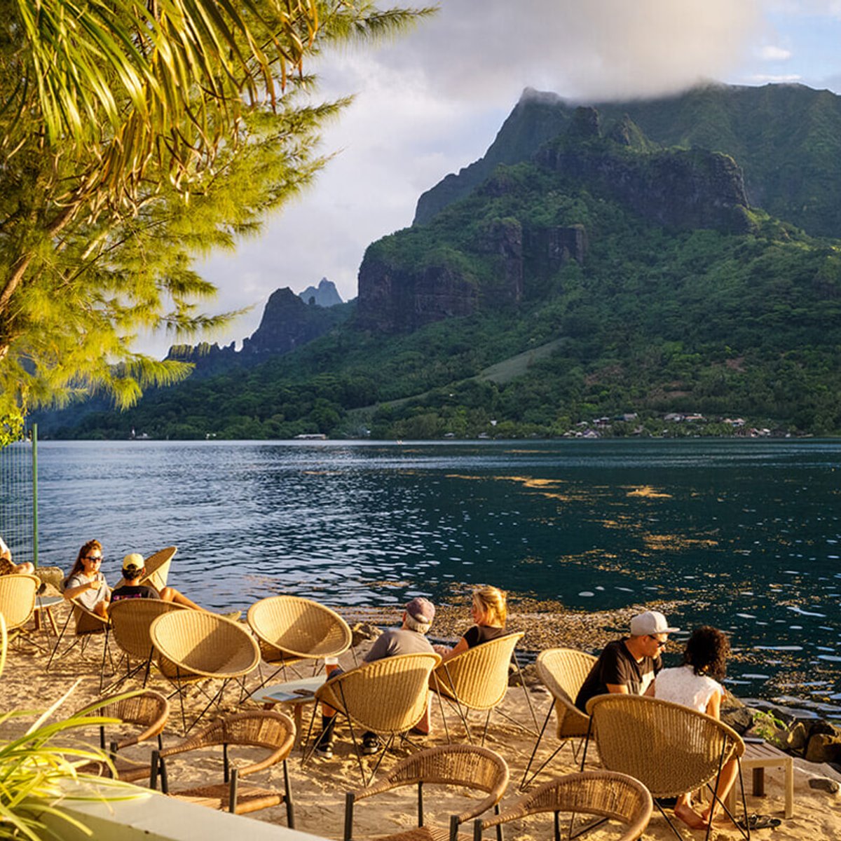 モーレア島、別荘で過ごすローカルたちのような週末を。【タヒチの島々】