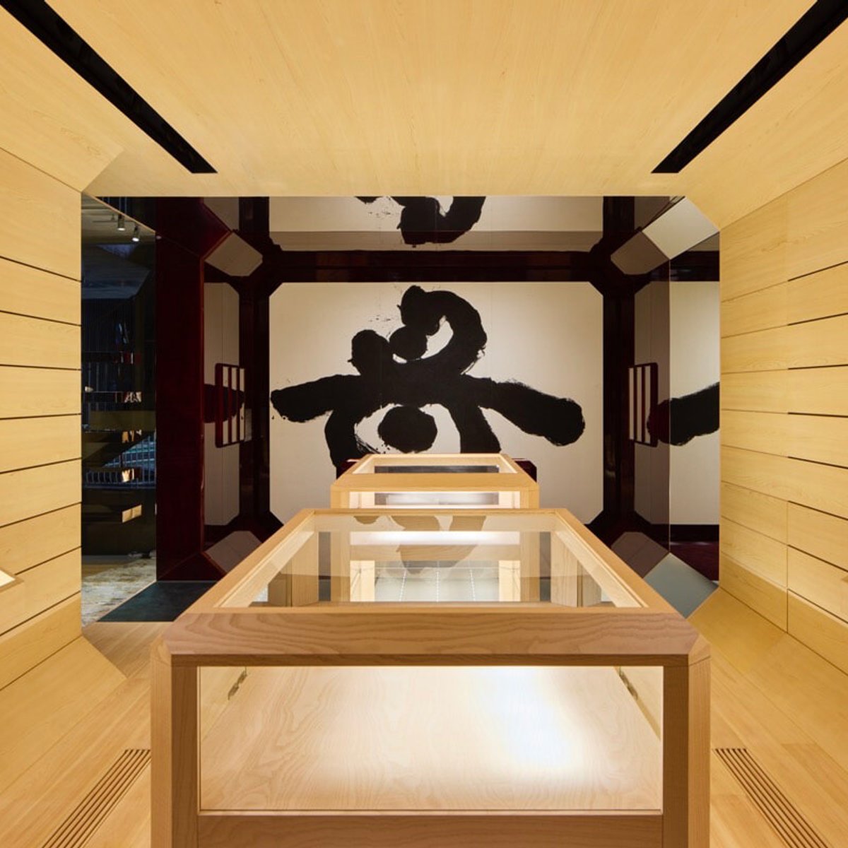 ジャック・マリー・マージュの世界に没入できる、日本初のフラッグシップギャラリーへ。