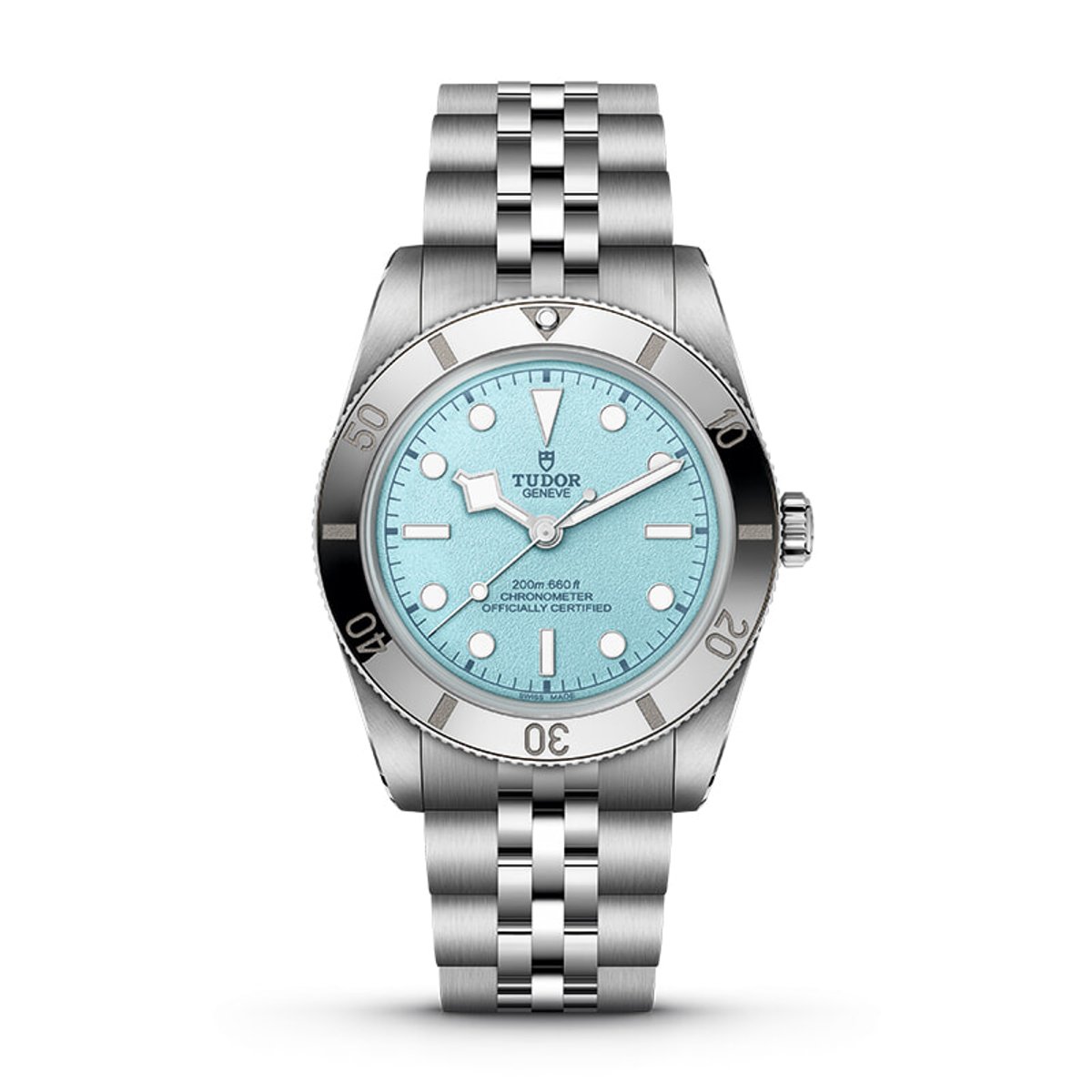 チューダーのカラーフェイスの腕時計で、巡る季節に思いを馳せて。