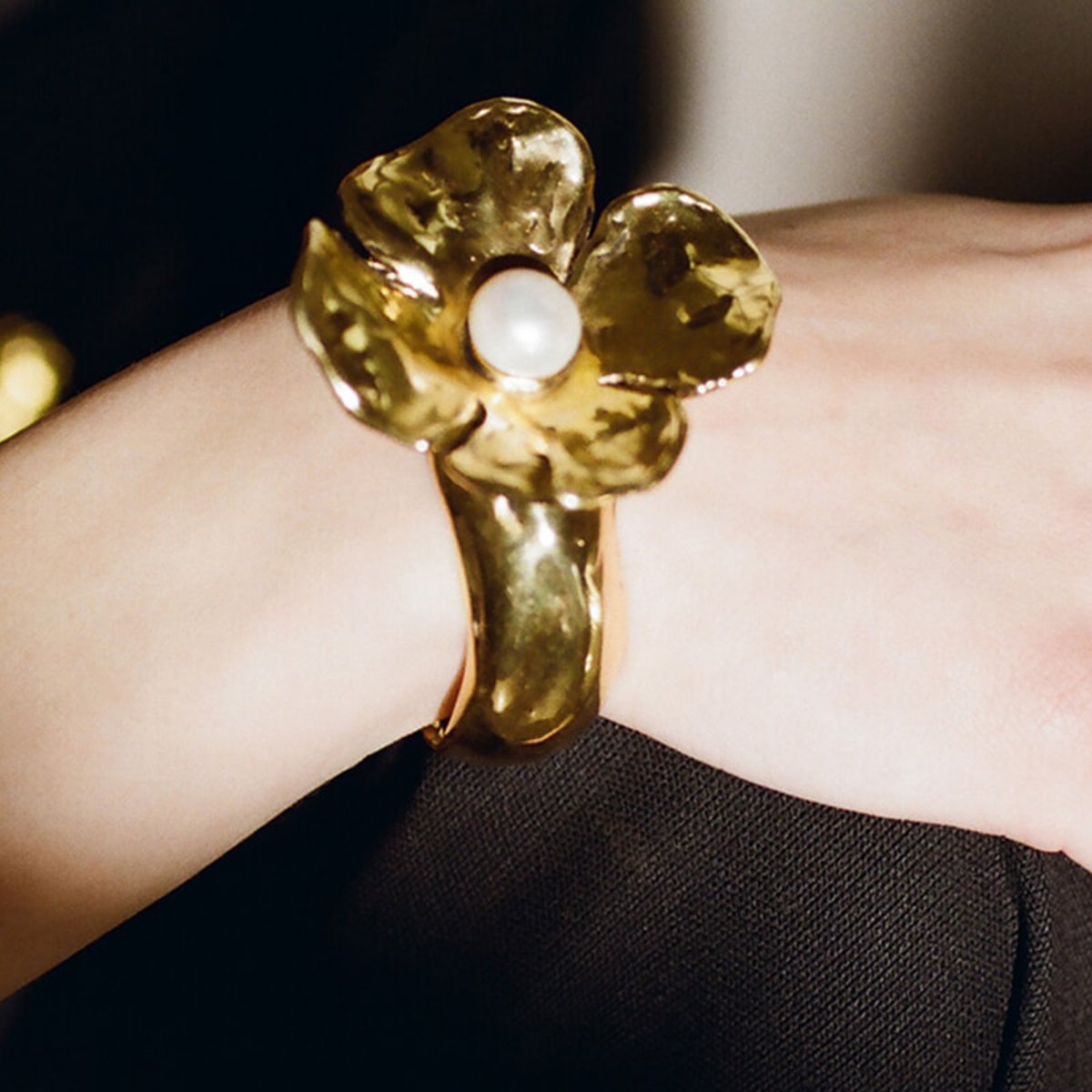 ゴッサンスの新作、ルネサンス調ジュエリーのファンタジーを纏う。