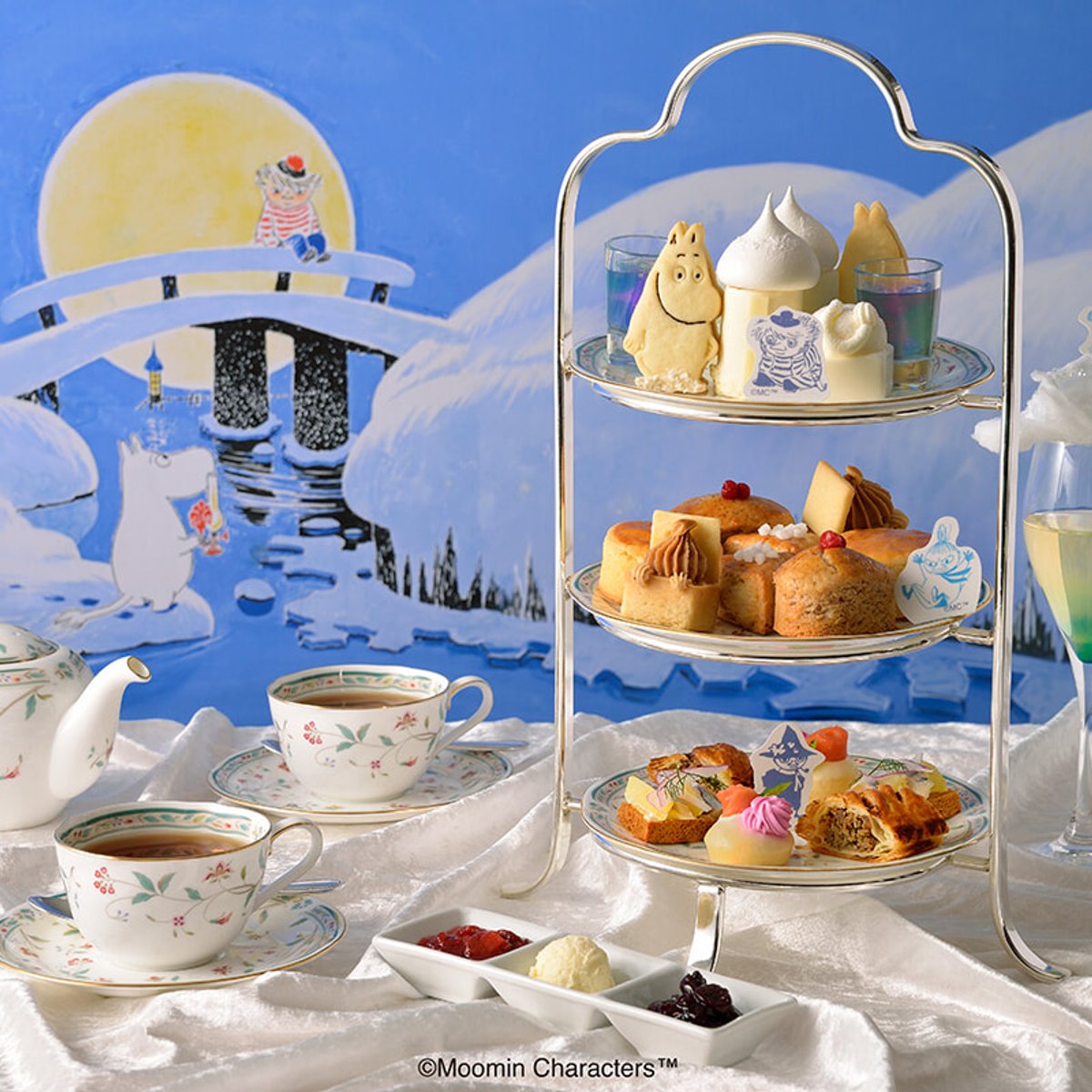 【ムーミン×ホテル椿山荘東京】アフタヌーンティーで素敵な冬のひとときを。