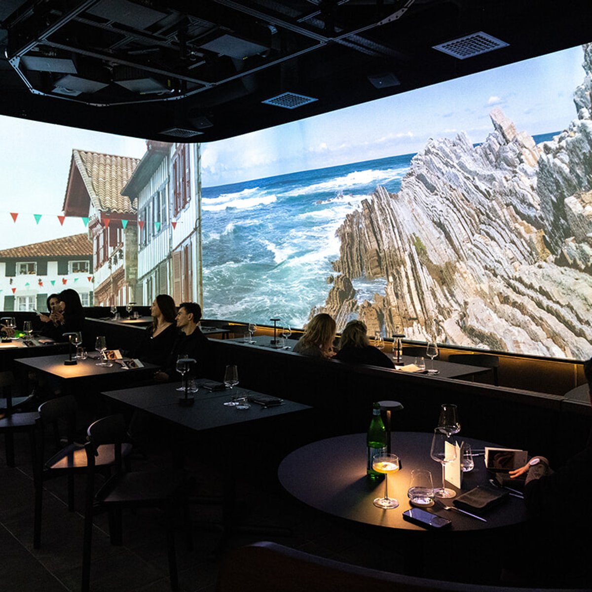 【パリ最旬店】映画館を改装して生まれた新感覚レストラン！ 五感を研ぎ澄ませて味わう地方料理。