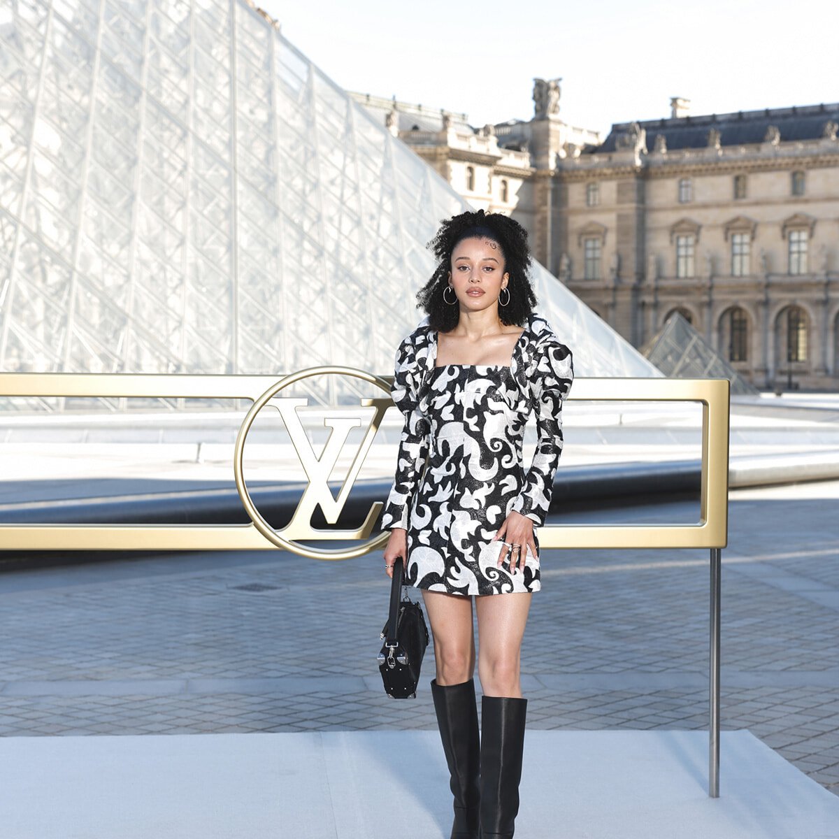 【BLACKPINKのLISAやスキズのフィリックスも！】豪華セレブが集った、ルイ・ヴィトン 2026 春夏ウィメンズ・コレクション。