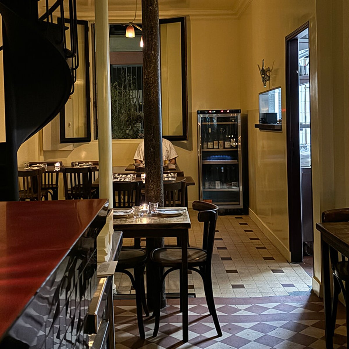 【パリ エスニック料理】ファッション業界人も注目の「タランチュラ」。フレンチ風にアレンジした北メキシコ料理とは？