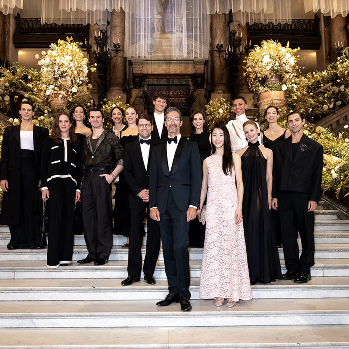 パリ・オペラ座のガラ、装い華やかにガルニエ宮を彩ったセレブリティ。