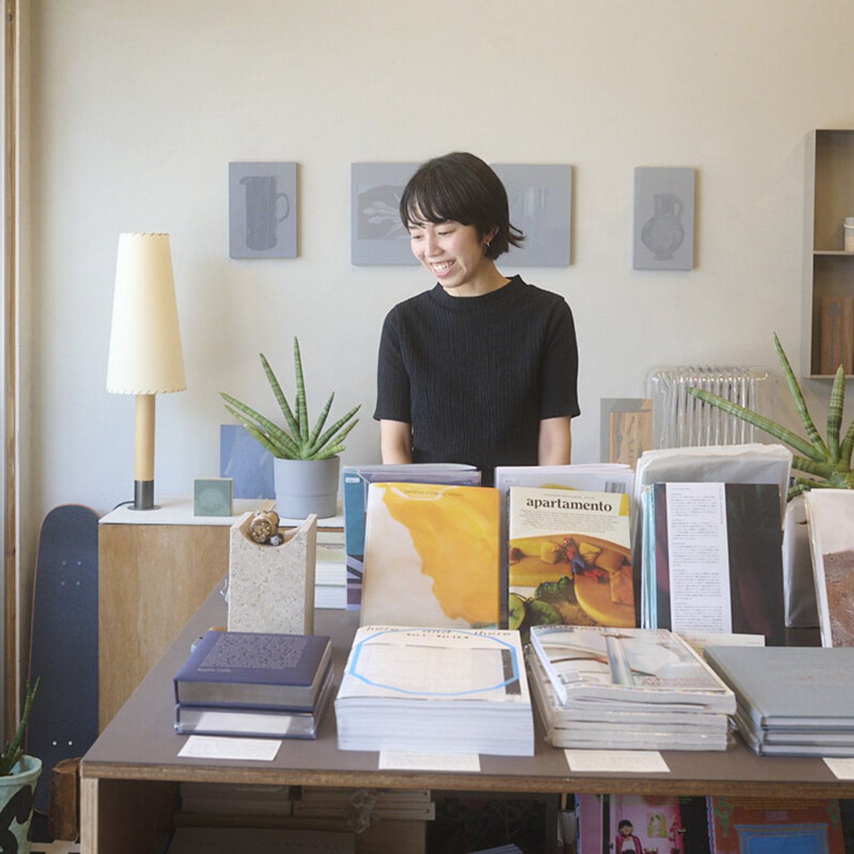 生活雑貨や海外のレアな雑誌や写真集、そして和書まで揃う、北千住「ツェルト・ブックストア」の魅力。