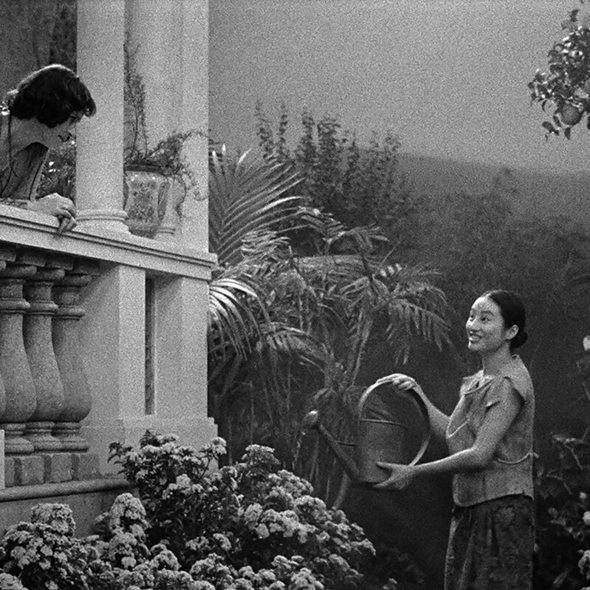 逃げる男と追う女。映画『グランドツアー』、世界を駆け巡る2人の行く末――。