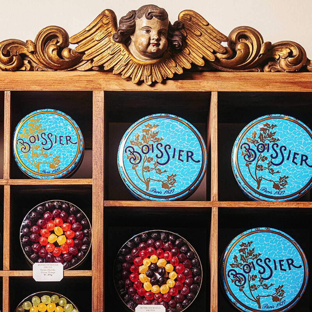 【パリ土産にも】ギャルリー・ヴィヴィエンヌで19世紀の気分も味わう、ボワシエの甘い世界。