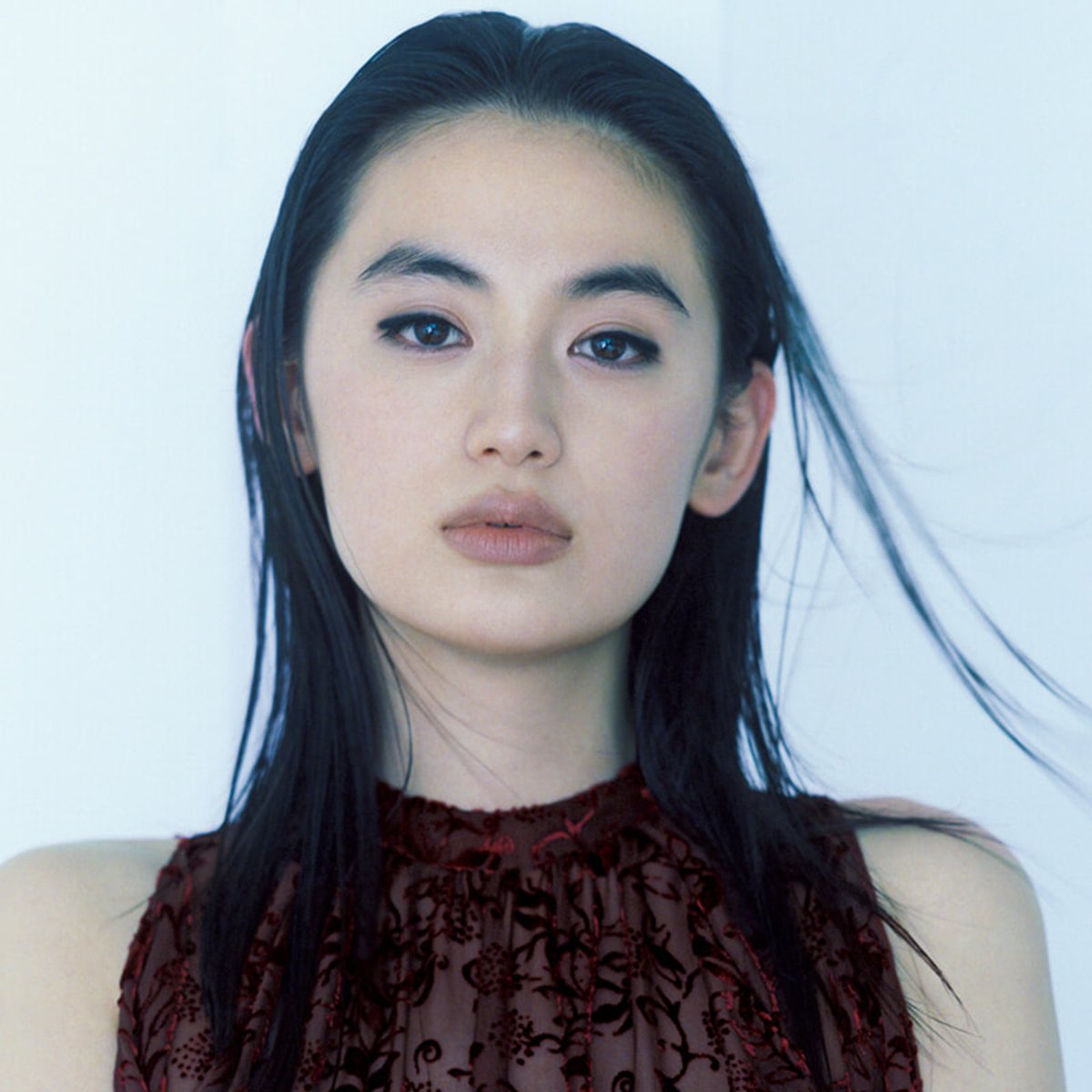 八木莉可子、ディオールと時空を超える旅へ。