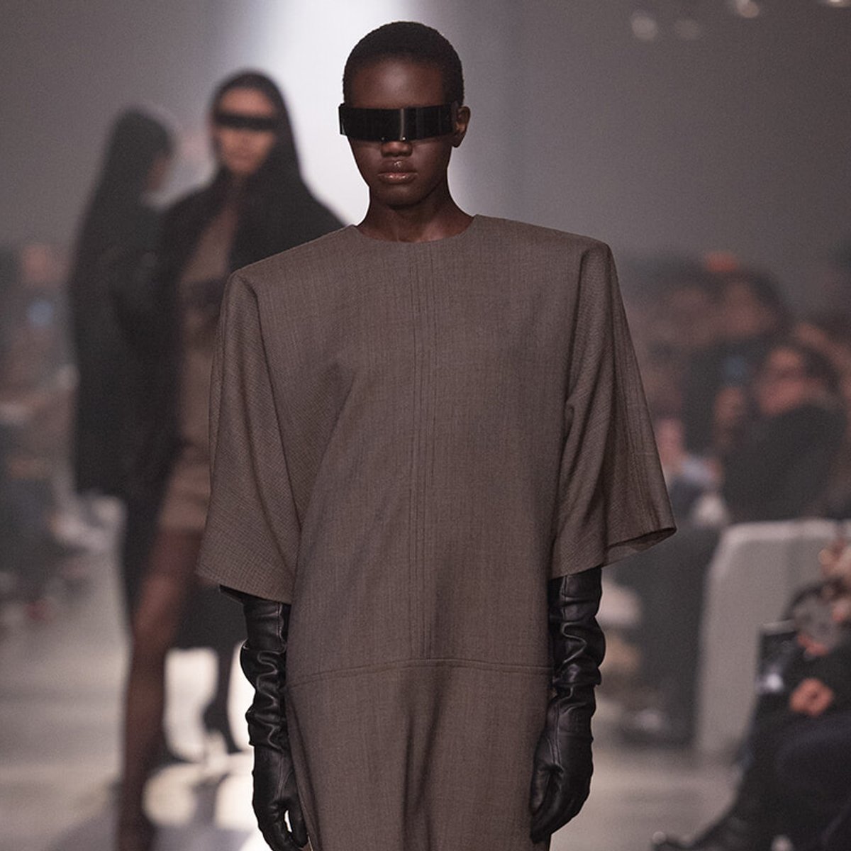 【エムエム6 メゾン マルジェラ】東京と大阪でポップアップ開催。スペシャルなグローブや限定バッグも登場！