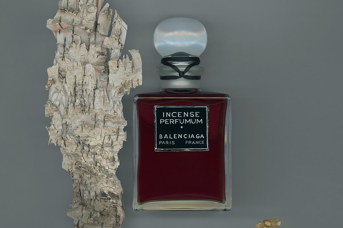 251022-balenciaga-ogp-1.jpg