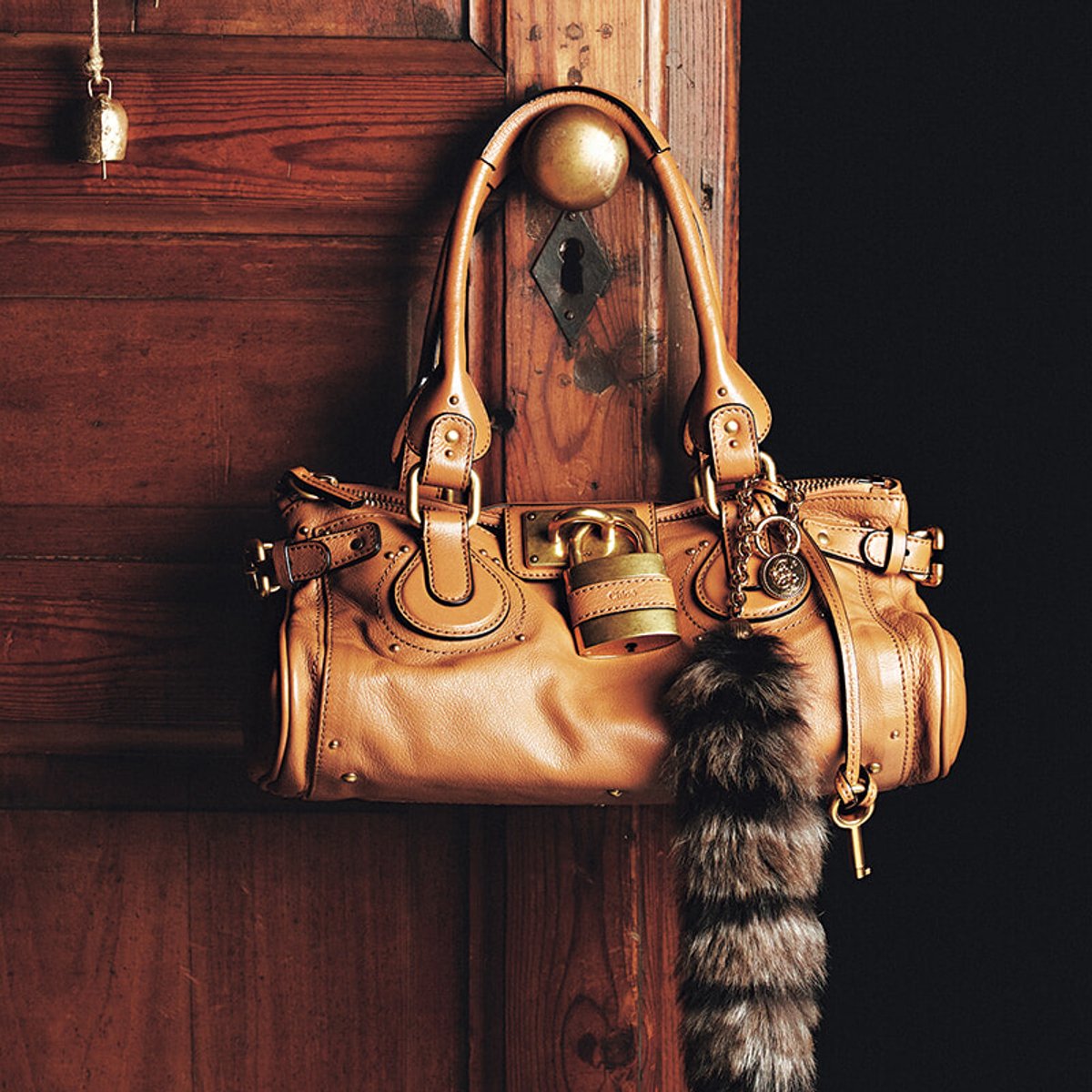 【クロエのバッグ】アップデートした名品「パディントン」をチャームで自分らしく！