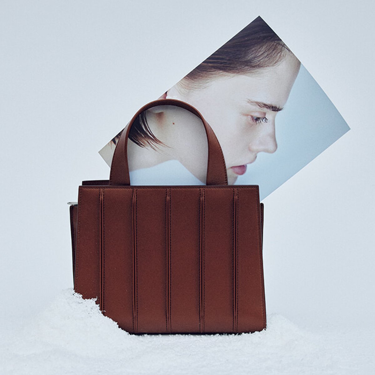 【マックスマーラのバッグ】「ホイットニー バッグ」は豊富なカラーバリエーションで日常を格上げ。