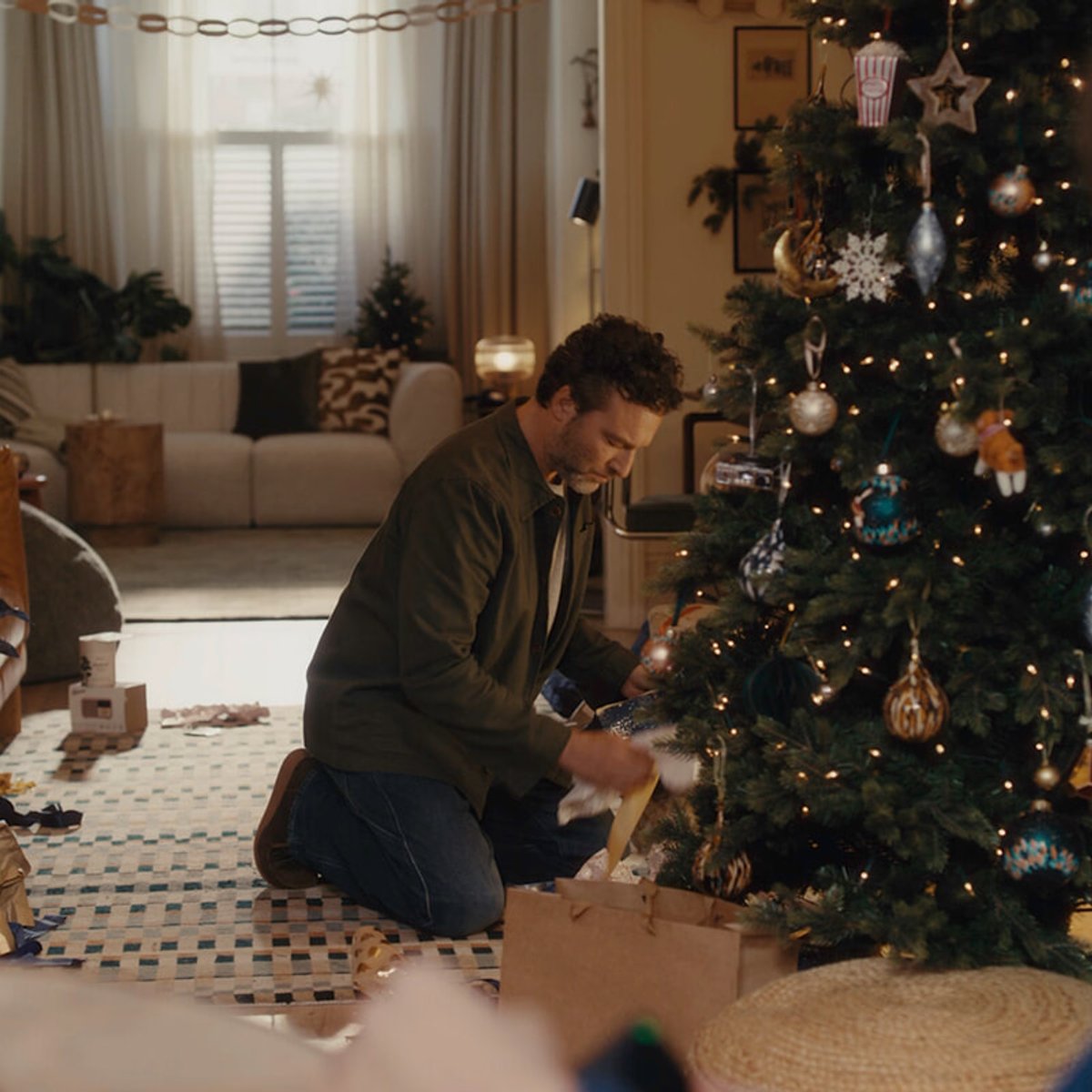 あの有名俳優も出演！ 2025年イギリスのクリスマス広告4選。