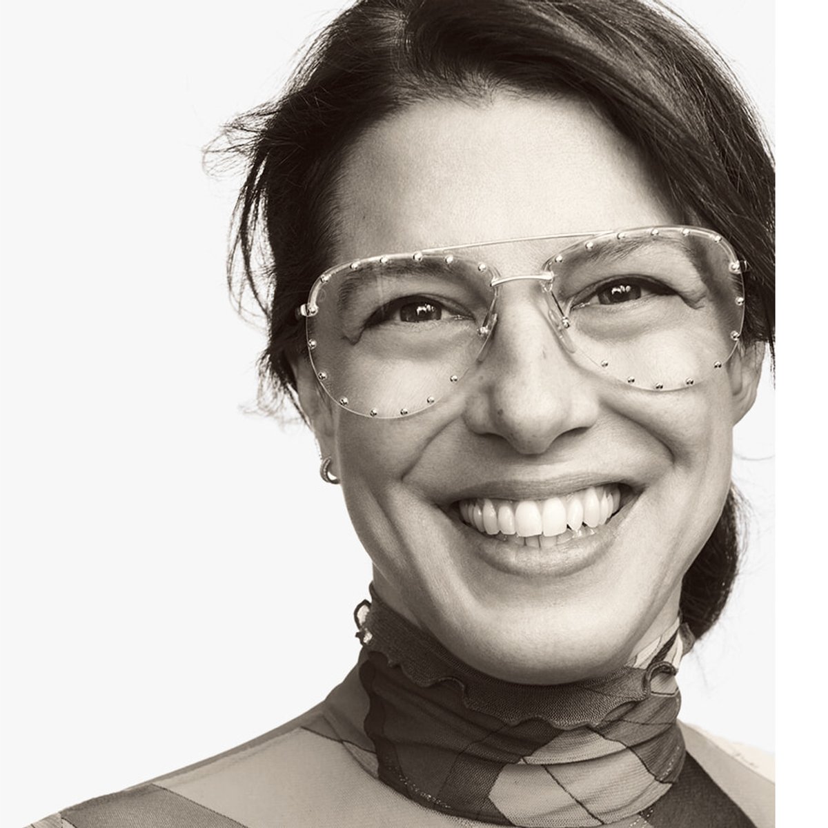 「家中が服だらけ！」パリのファッション一家で育ったプッチのアーティスティック・ディレクターに迫る。