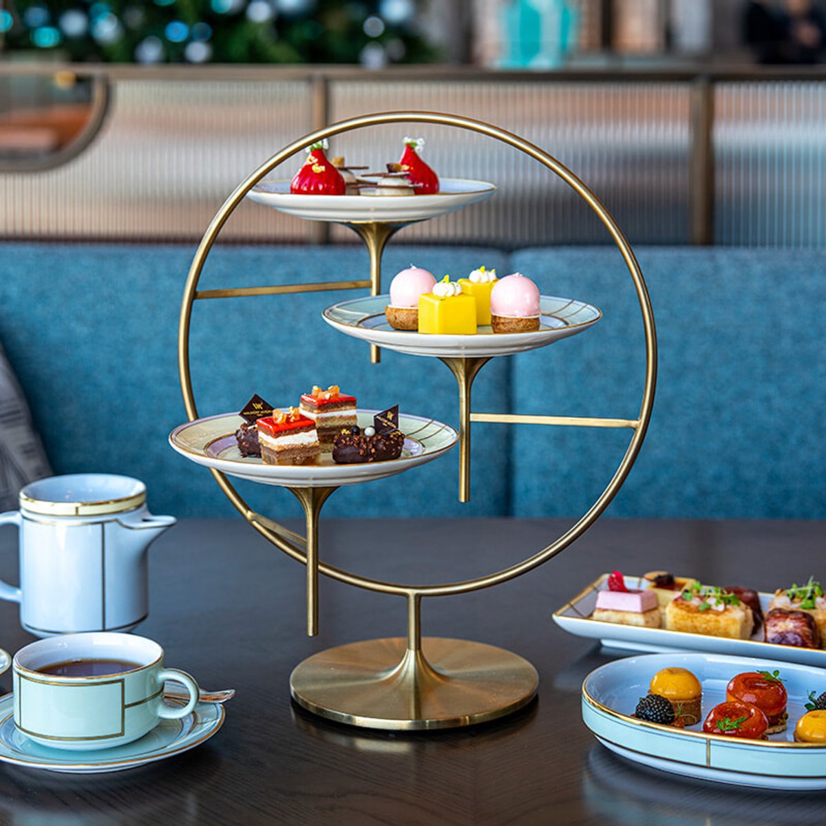 ウォルドーフ・アストリア大阪で開催中の、ティファニーとの特別なアフタヌーンティーが話題。