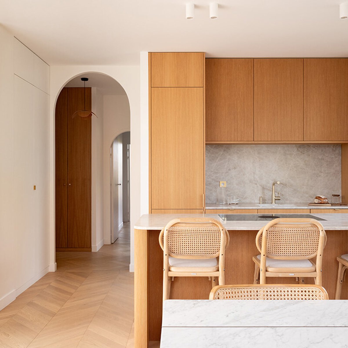 築50年、パリのアパルトマンをフルリノベした結果、光あふれる空間に生まれ変わった！