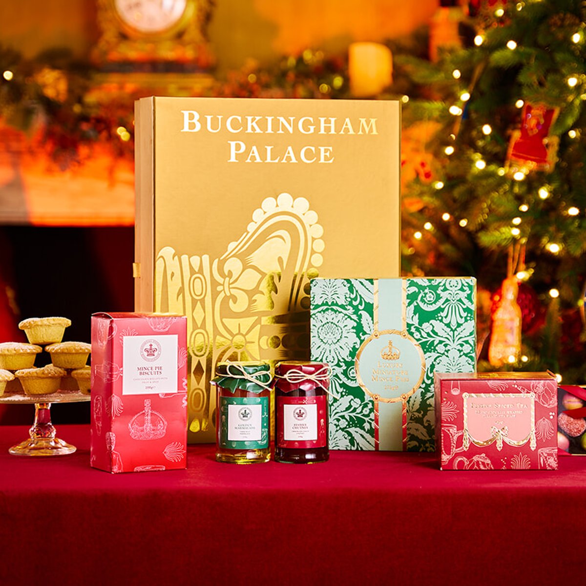 お土産探しにも最適！バッキンガム宮殿の初クリスマス・ポップアップショップで欲しいアイテム5選。