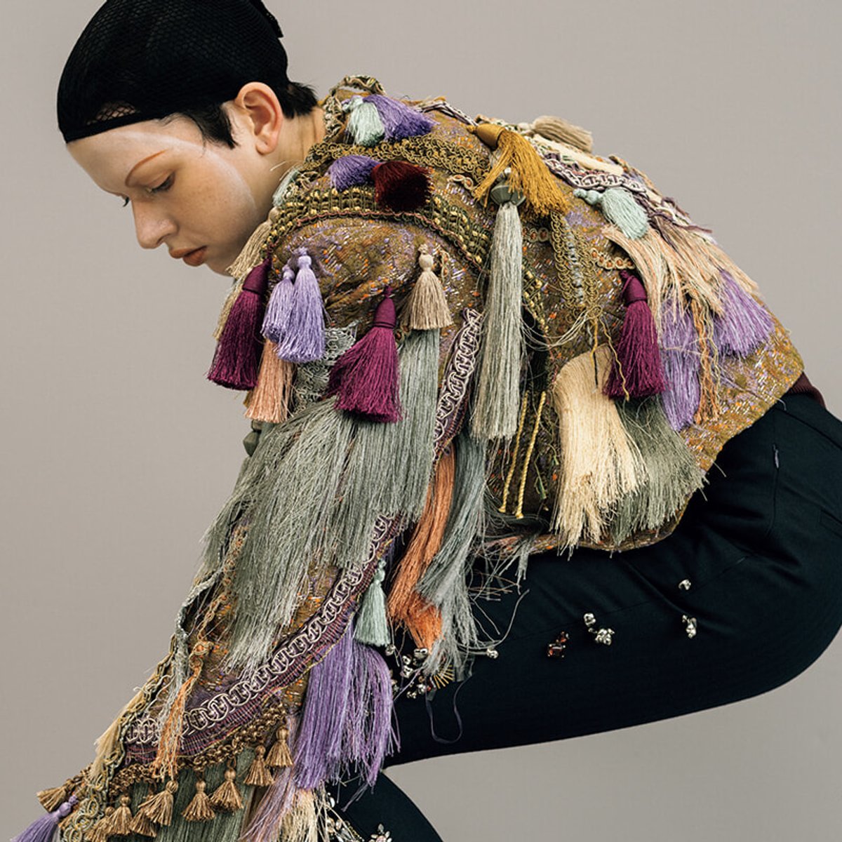 気分は舞台女優、ドレスアップはこのジャケットで！