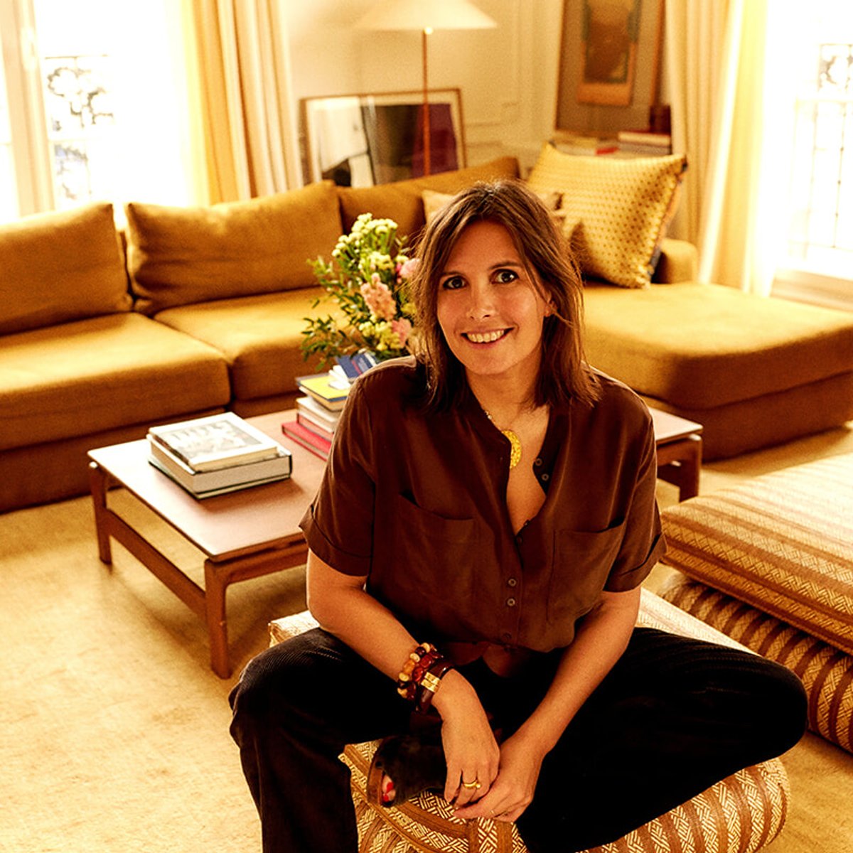 ヴィンテージ家具に囲まれた、パリジェンヌのインテリア術。