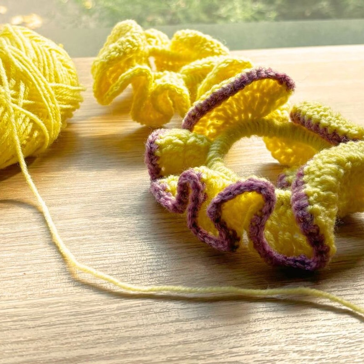 冬の週末、何を編む？ 初心者でも形にしやすい「ニット小物」。｜海外のアイデア集