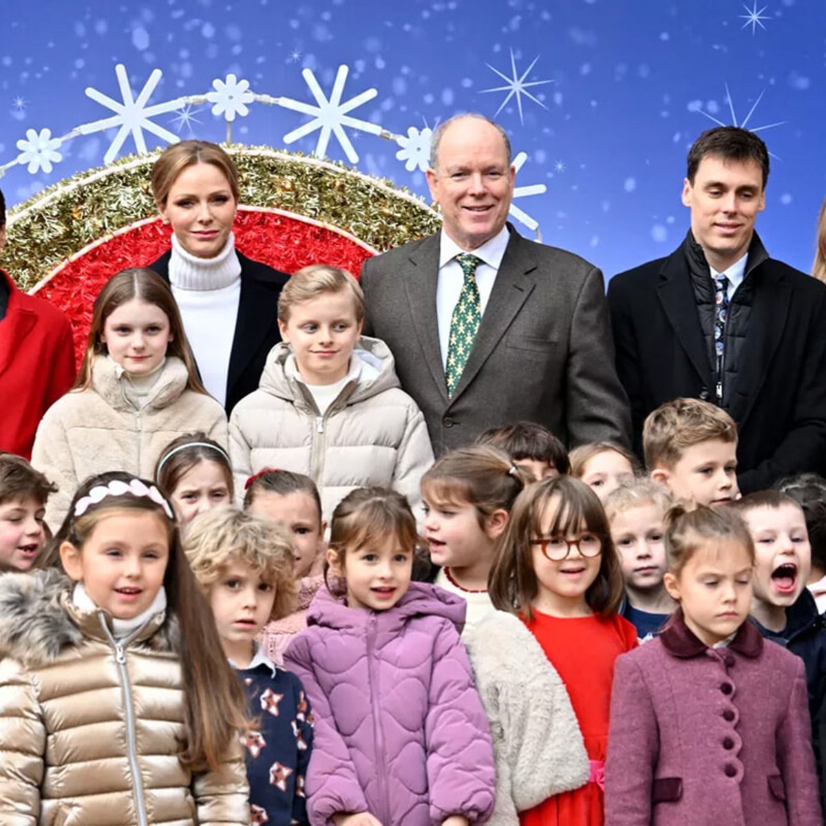 モナコ公室の双子が「完璧なリンクコーデ」を披露！ 思わず見惚れる姿に視線集中。