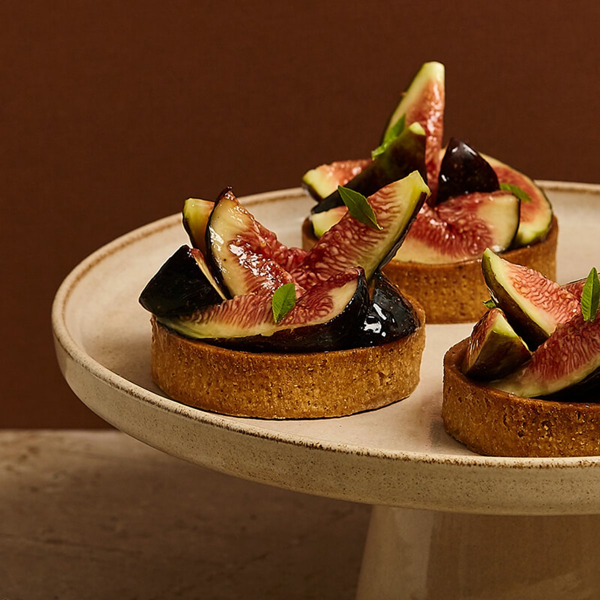 7区の市場通りに新しいパティスリー、マチュー・ポーリーヌ。