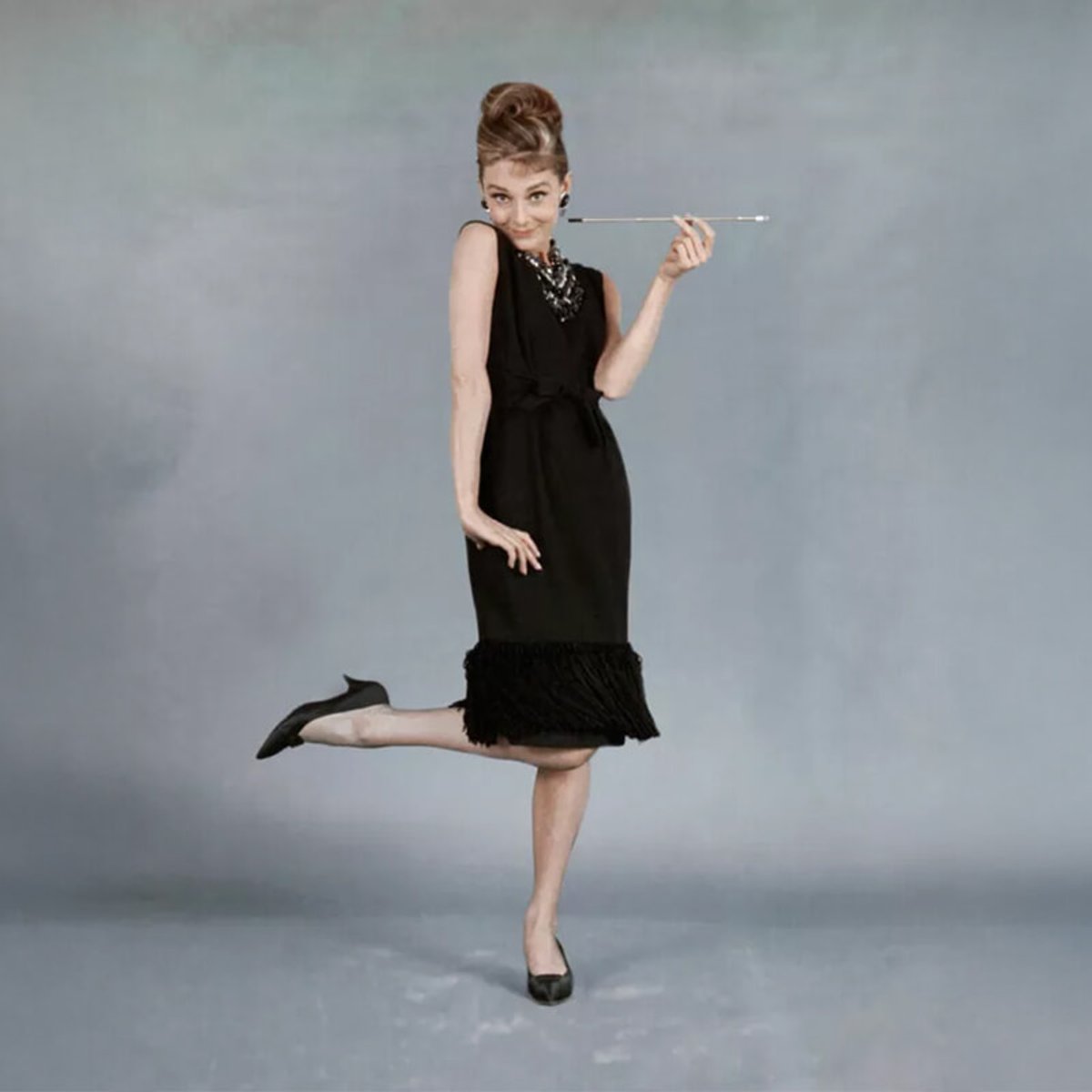 ホリデーシーズンにぴったり！ セレブたちのリトルブラックドレスを振り返る。