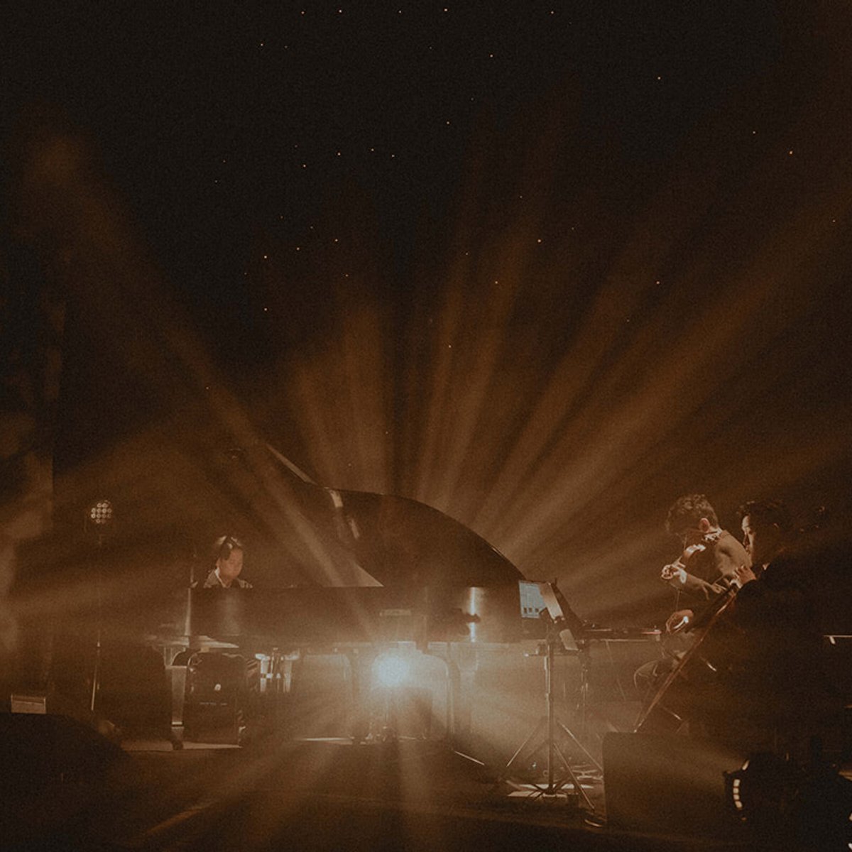 音楽と人が交差する夜──江﨑文武コンサートレポート。