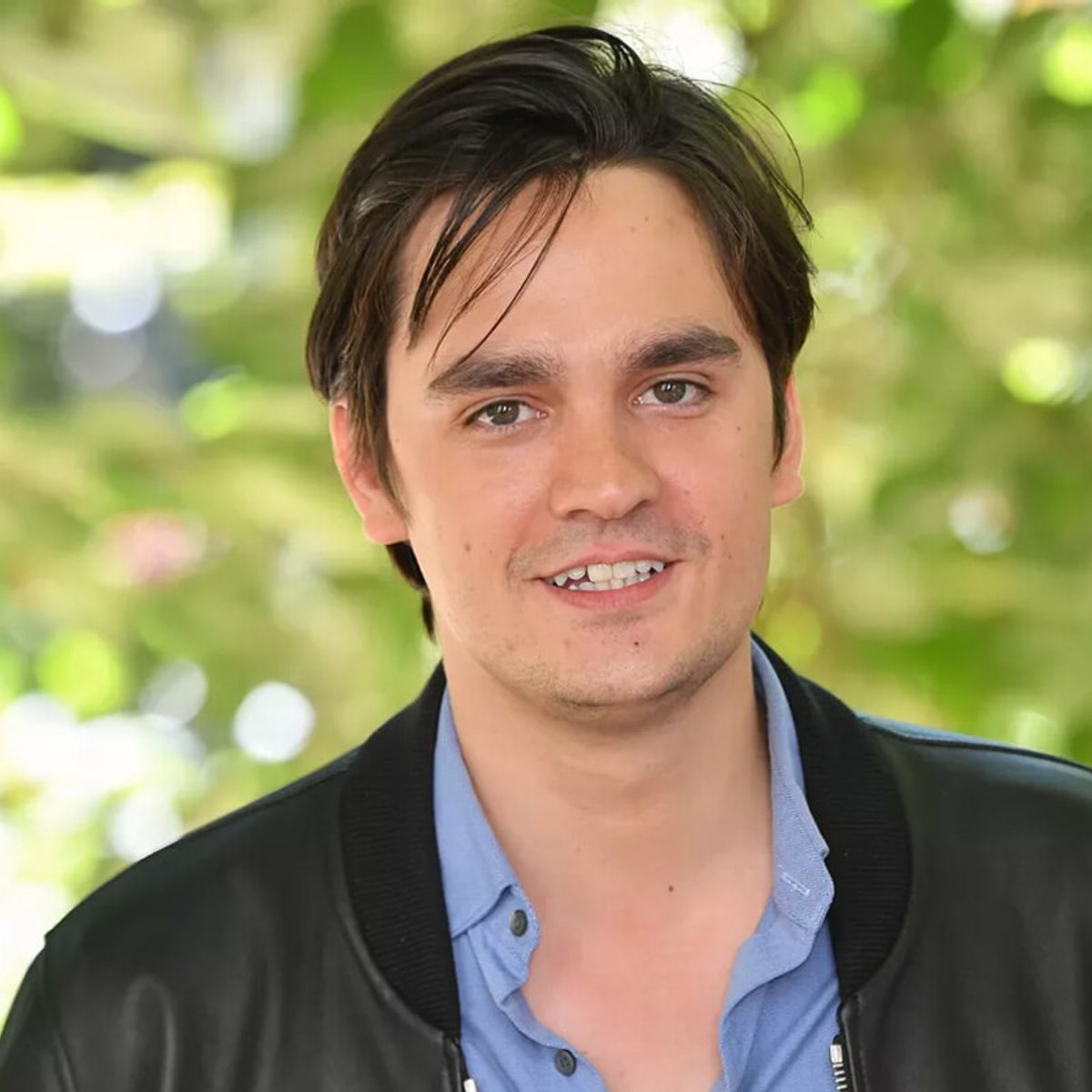 アラン・ドロンの末息子アラン＝ファビアン、パートナーとの間に女の子を授かる。