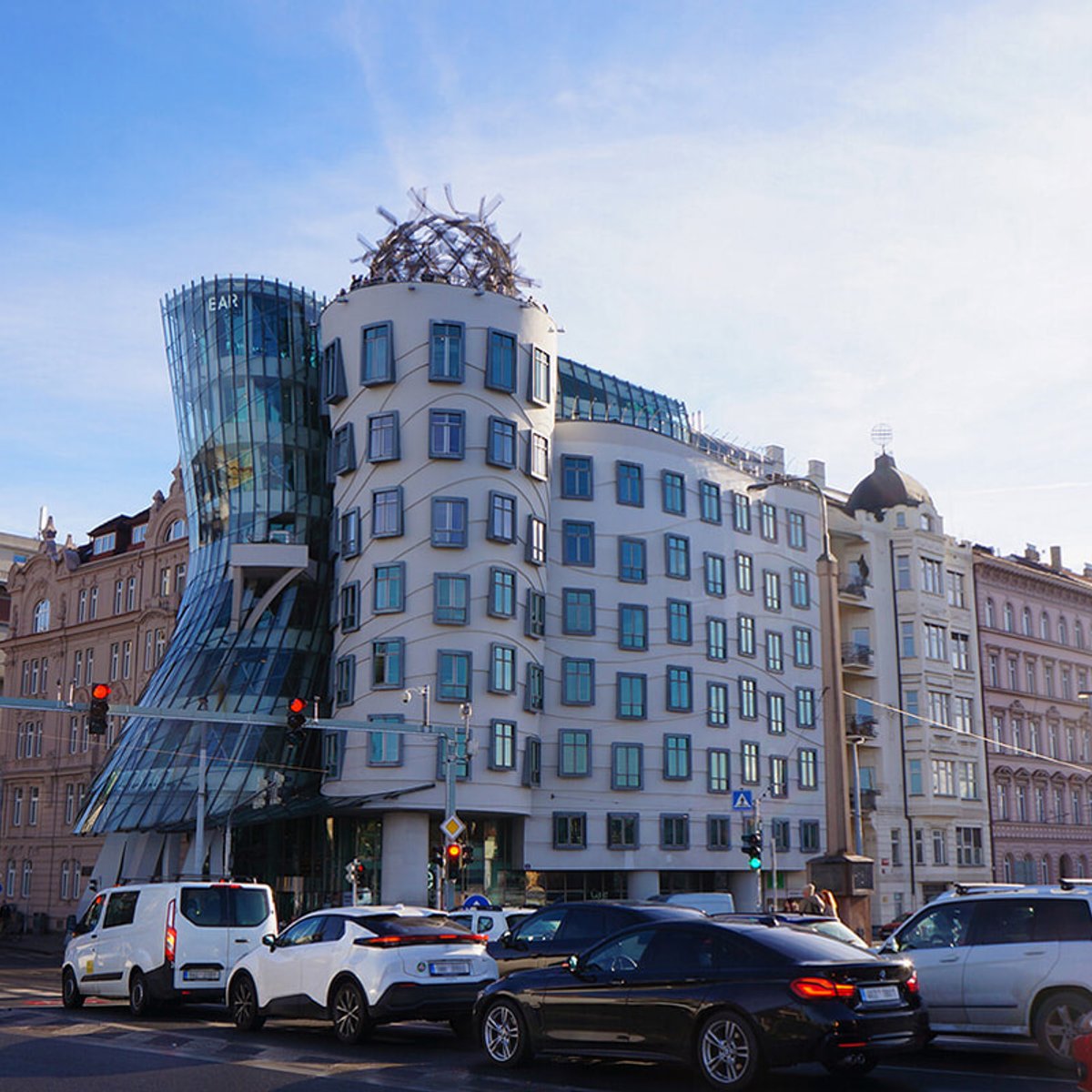 デザインから歴史を味わう。建築とインテリアに浸る、プラハとブダペストの東欧旅。