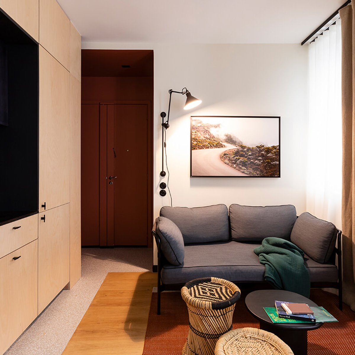 パリの狭小住宅で実践！ 25㎡のワンルームを2部屋に。