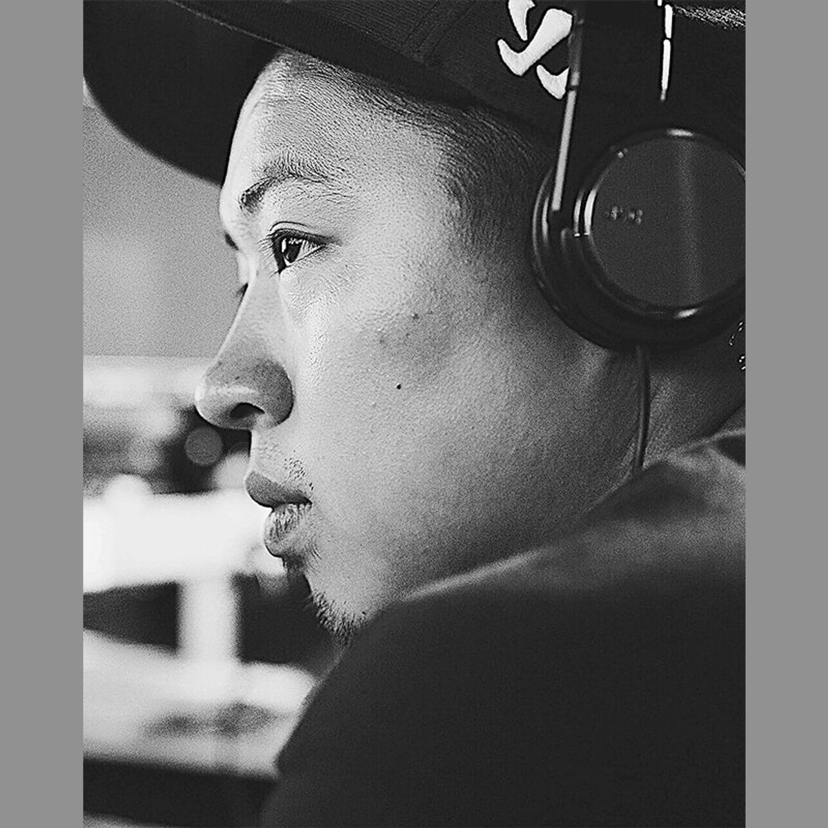 「真実に近道はない」EXOのレイ主演映画『愛がきこえる』で、シャー・モー監督が目指したことは？