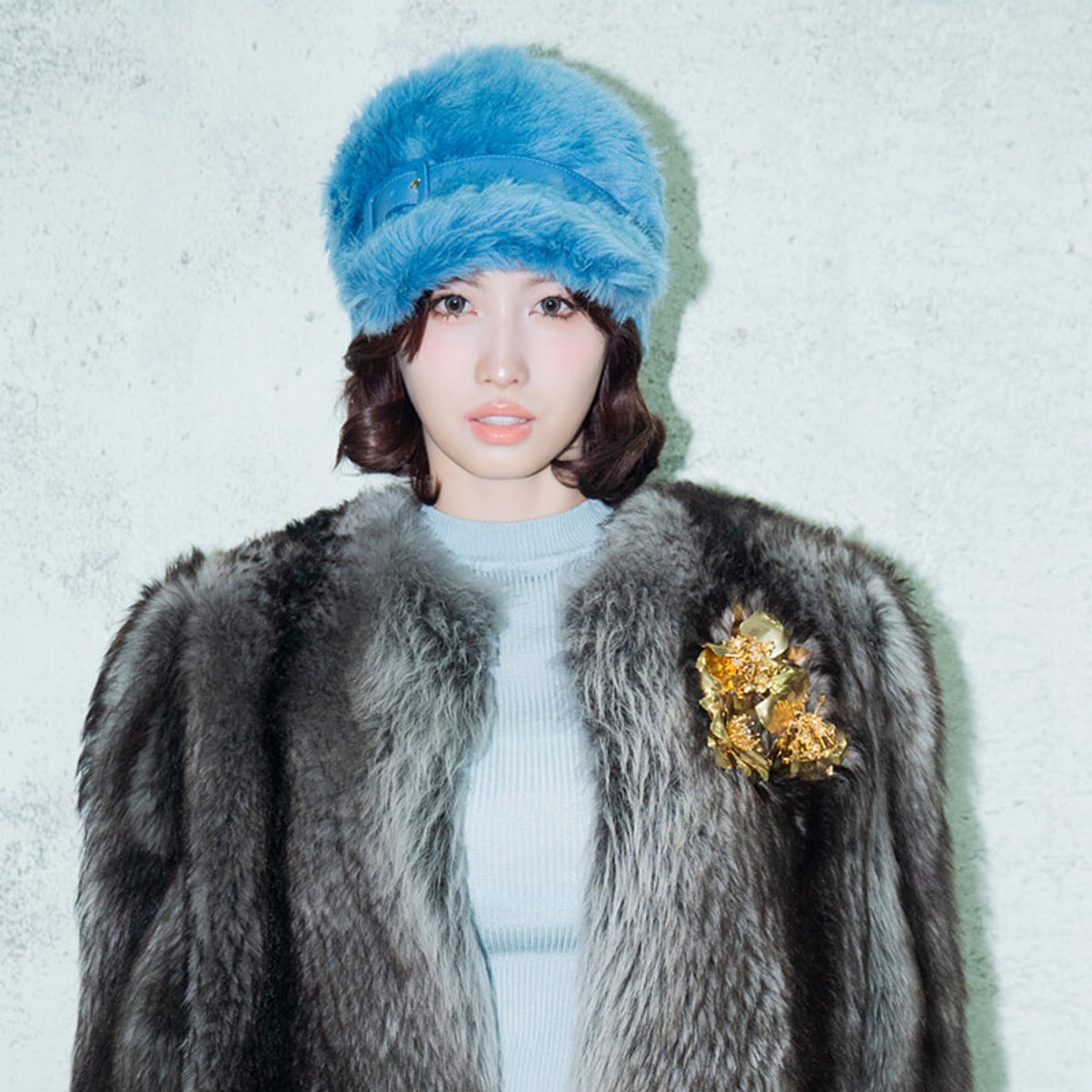 MISAMOの最新MVで、ミュウミュウ カスタムメイドのウエアをTWICE MOMOが披露！