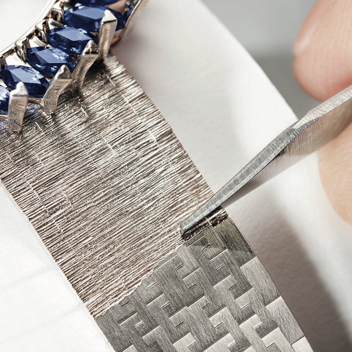 小さな村から世界へ。ピアジェのアトリエに息づく、職人魂とは。