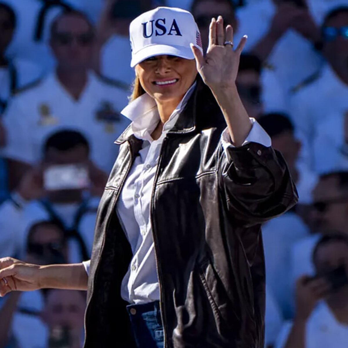 映画『メラニア』公開を機に振り返る、ファーストレディの公務ファッション5選。